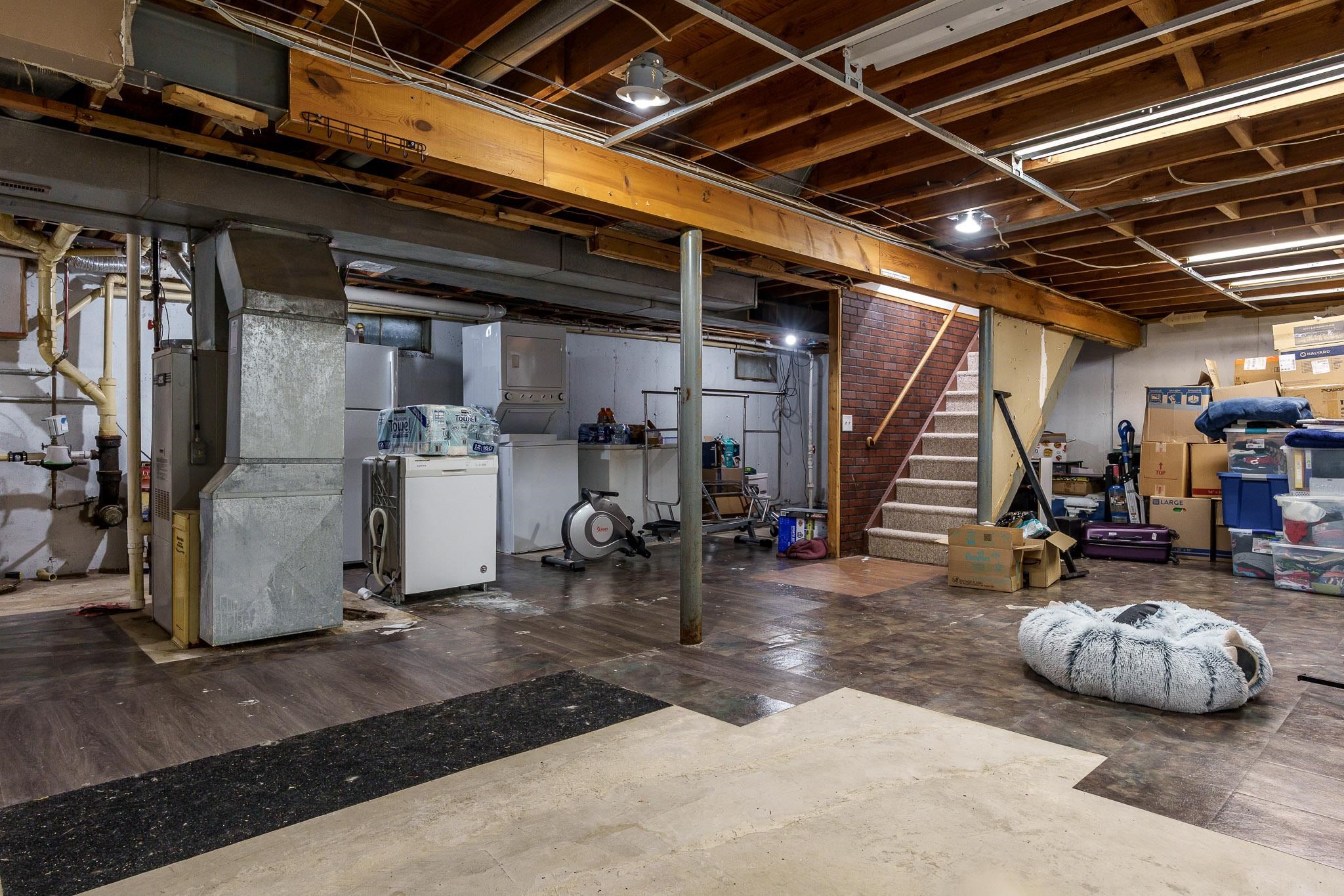 301 E 8th Avenue