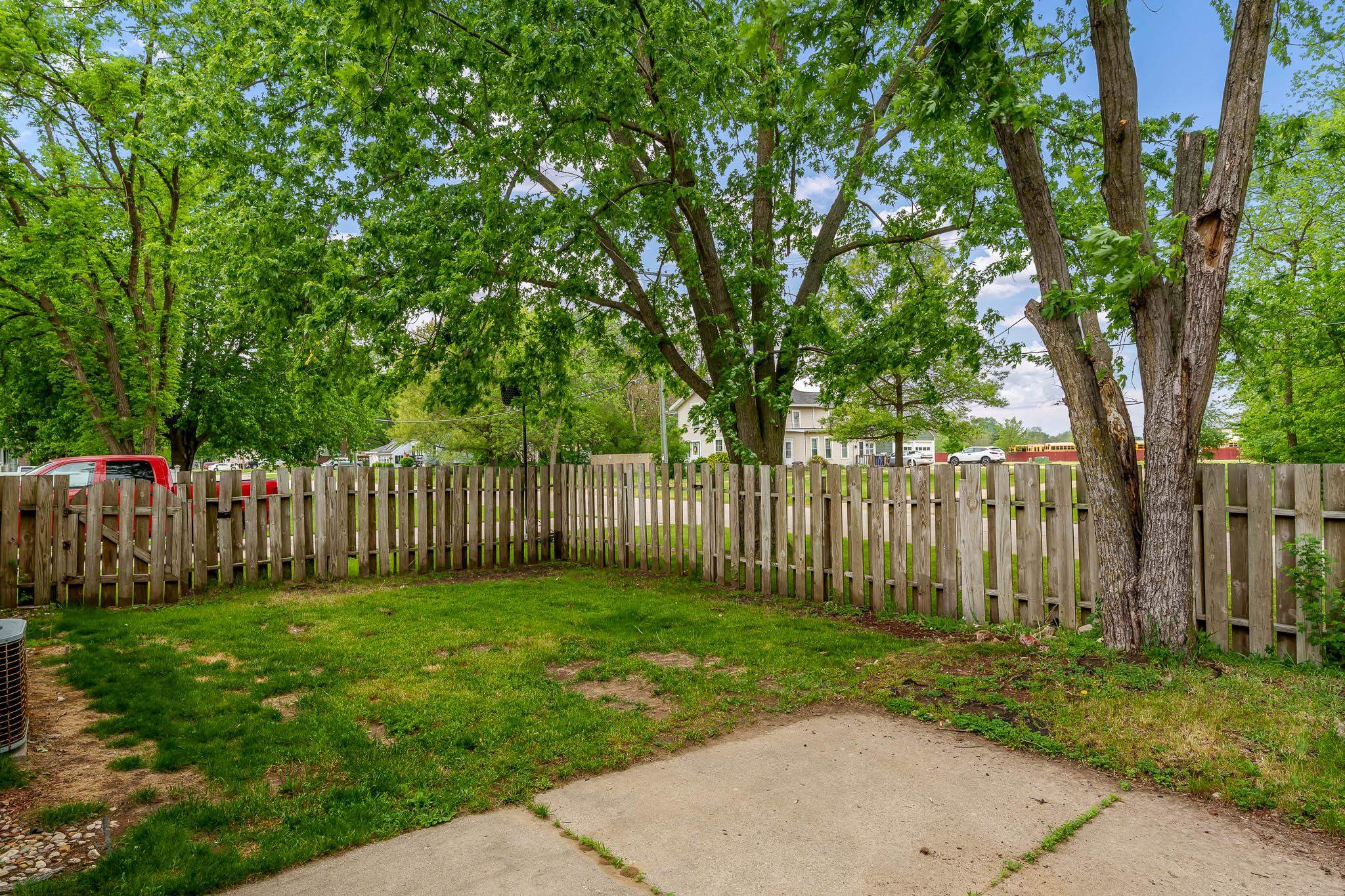 301 E 8th Avenue