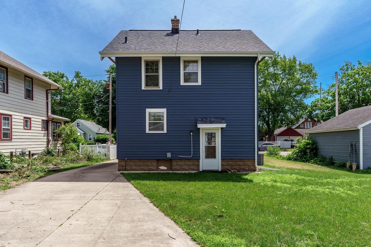 1114 Lincoln Avenue