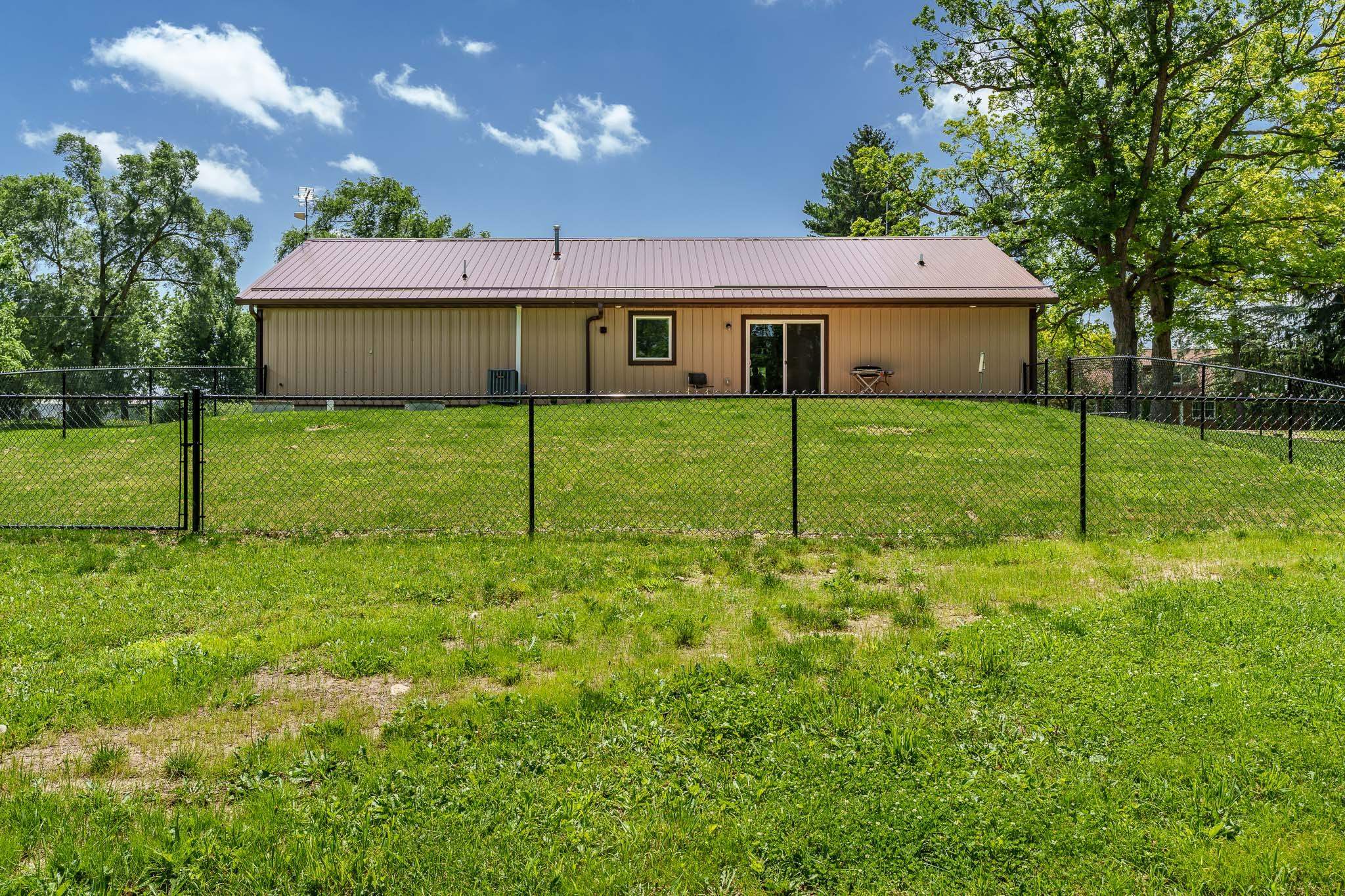 2137 W Creedy Road