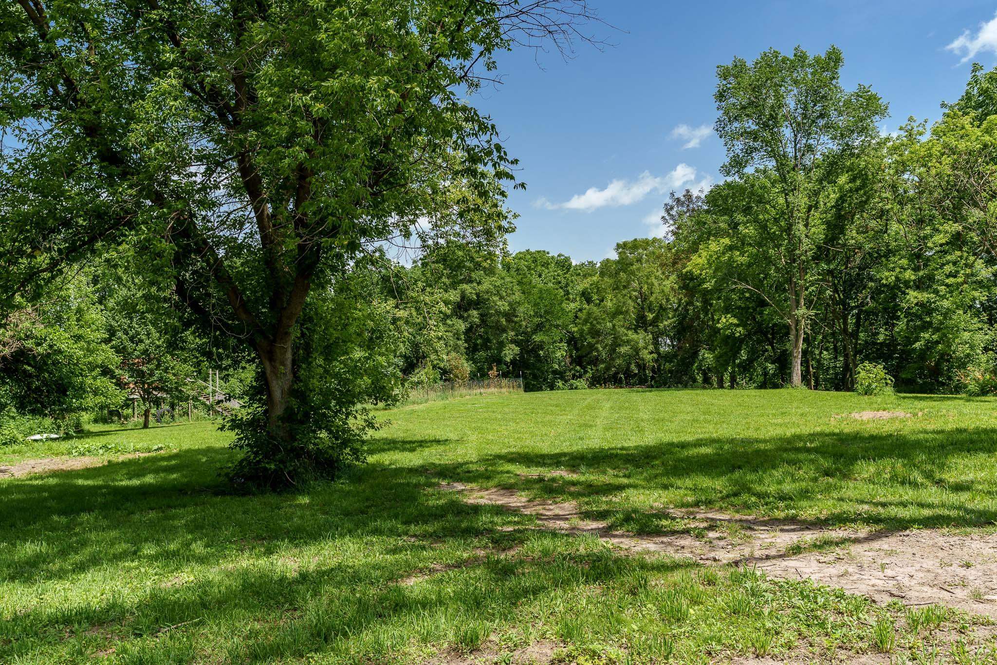 2137 W Creedy Road