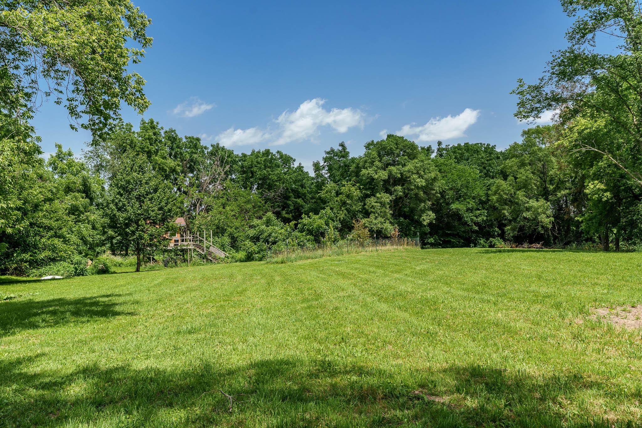 2137 W Creedy Road