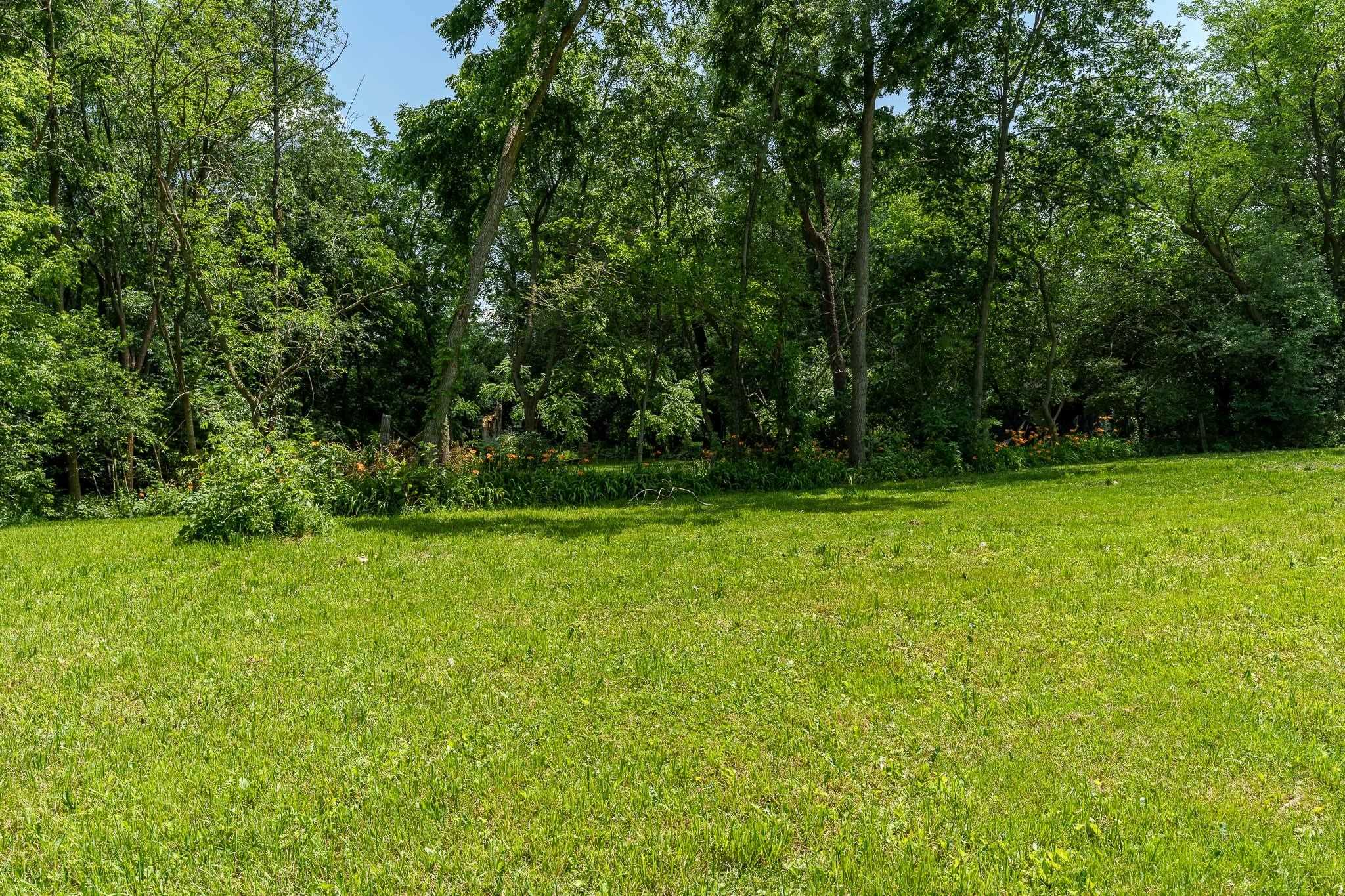 2137 W Creedy Road