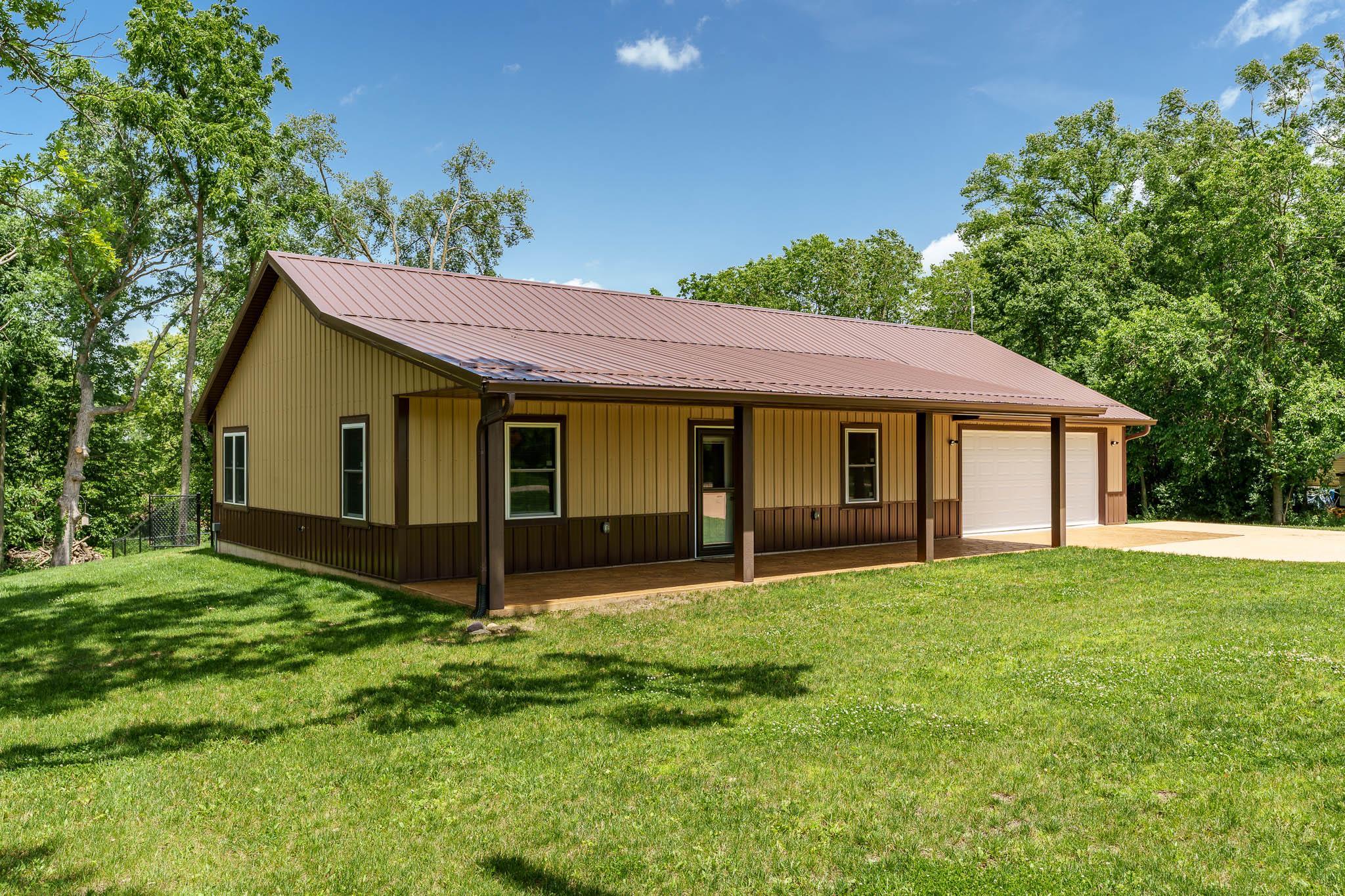2137 W Creedy Road