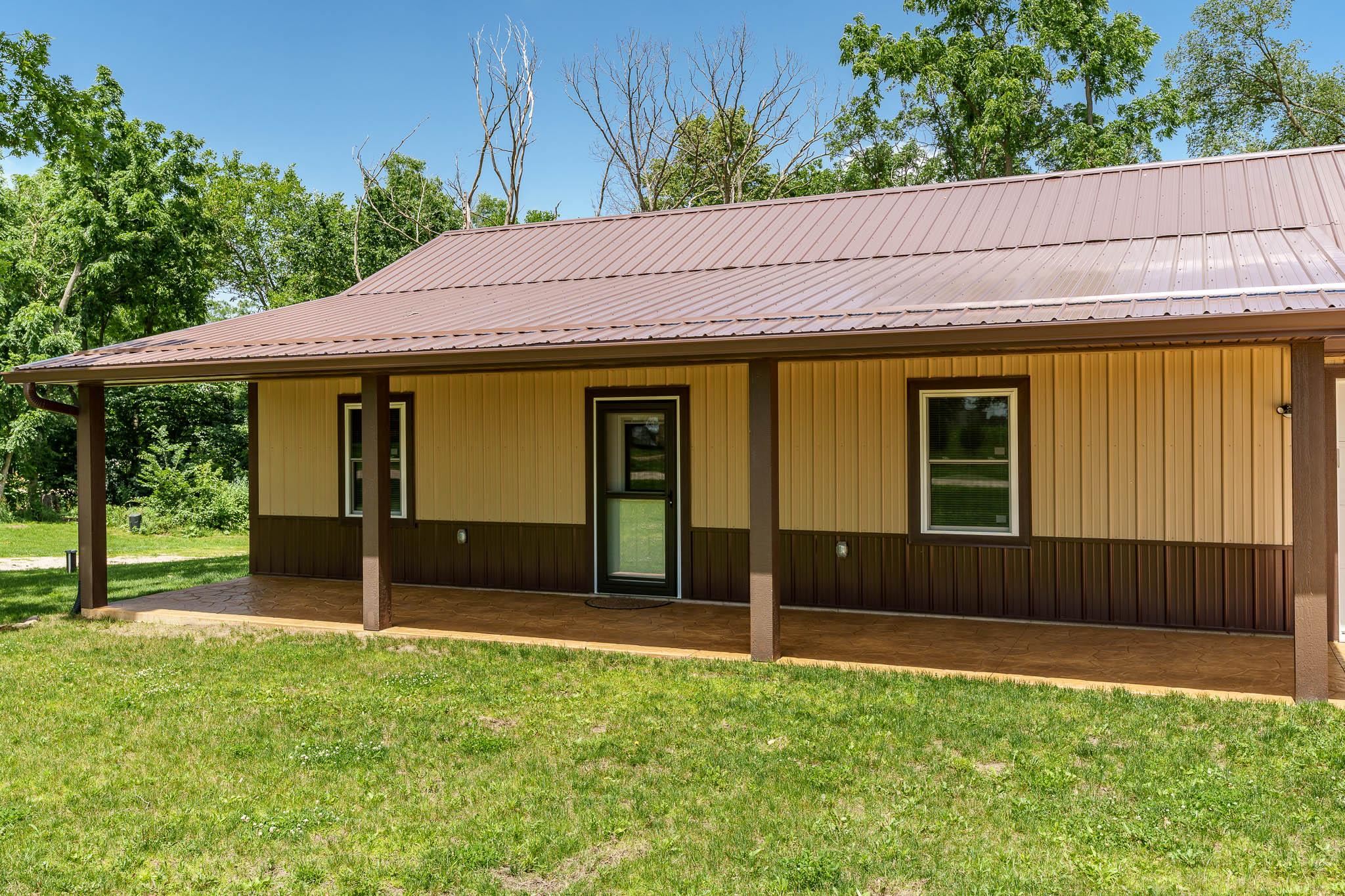 2137 W Creedy Road