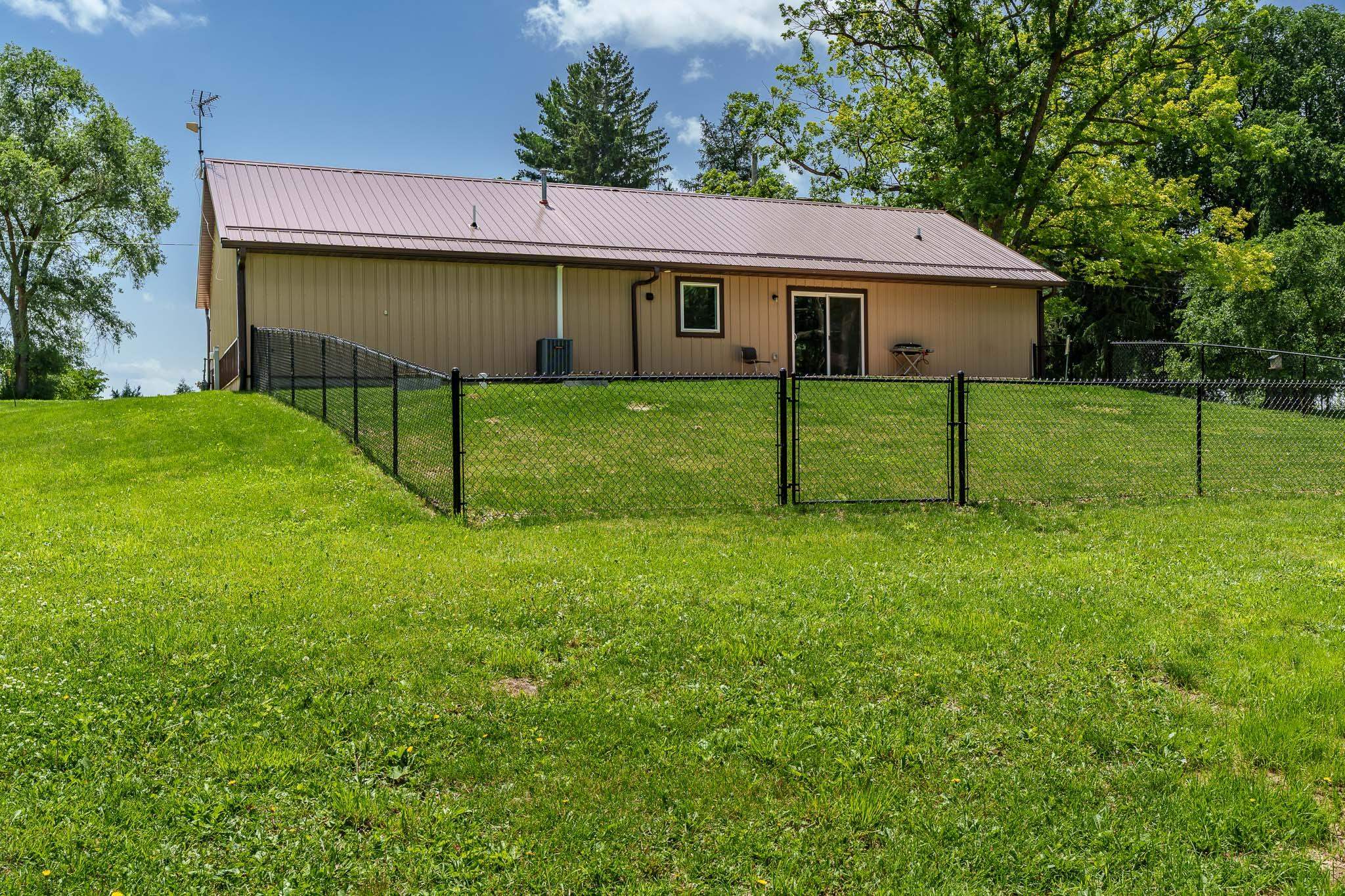 2137 W Creedy Road