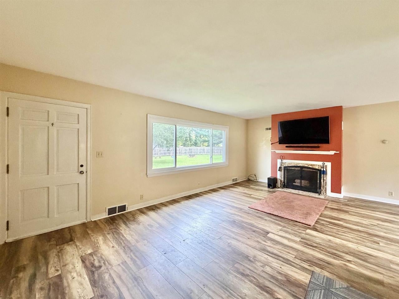 2221 E Ridge Road