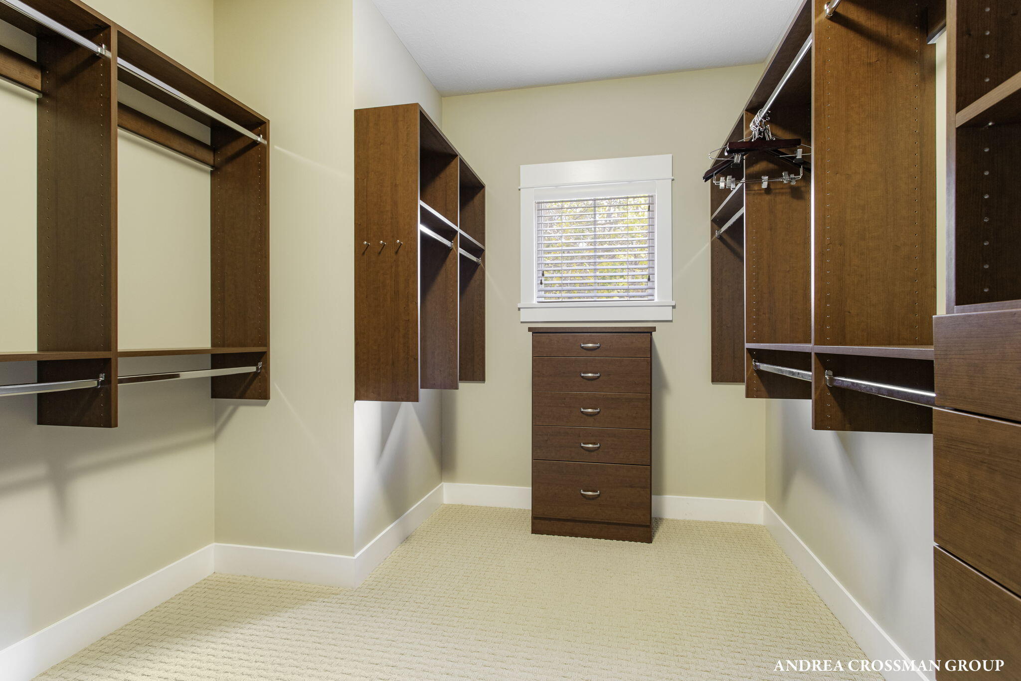 2297 Lakeshore Drive