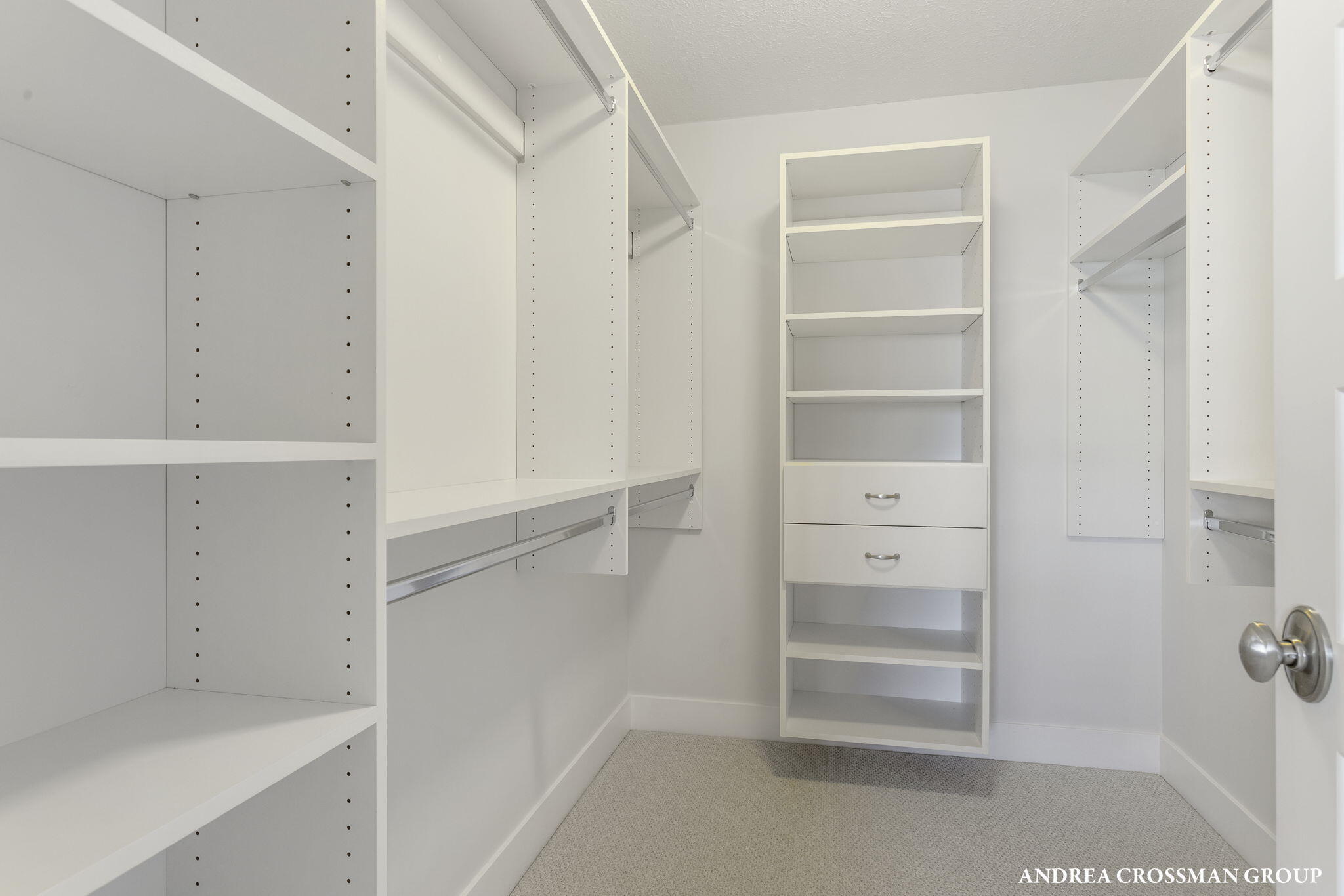 2297 Lakeshore Drive