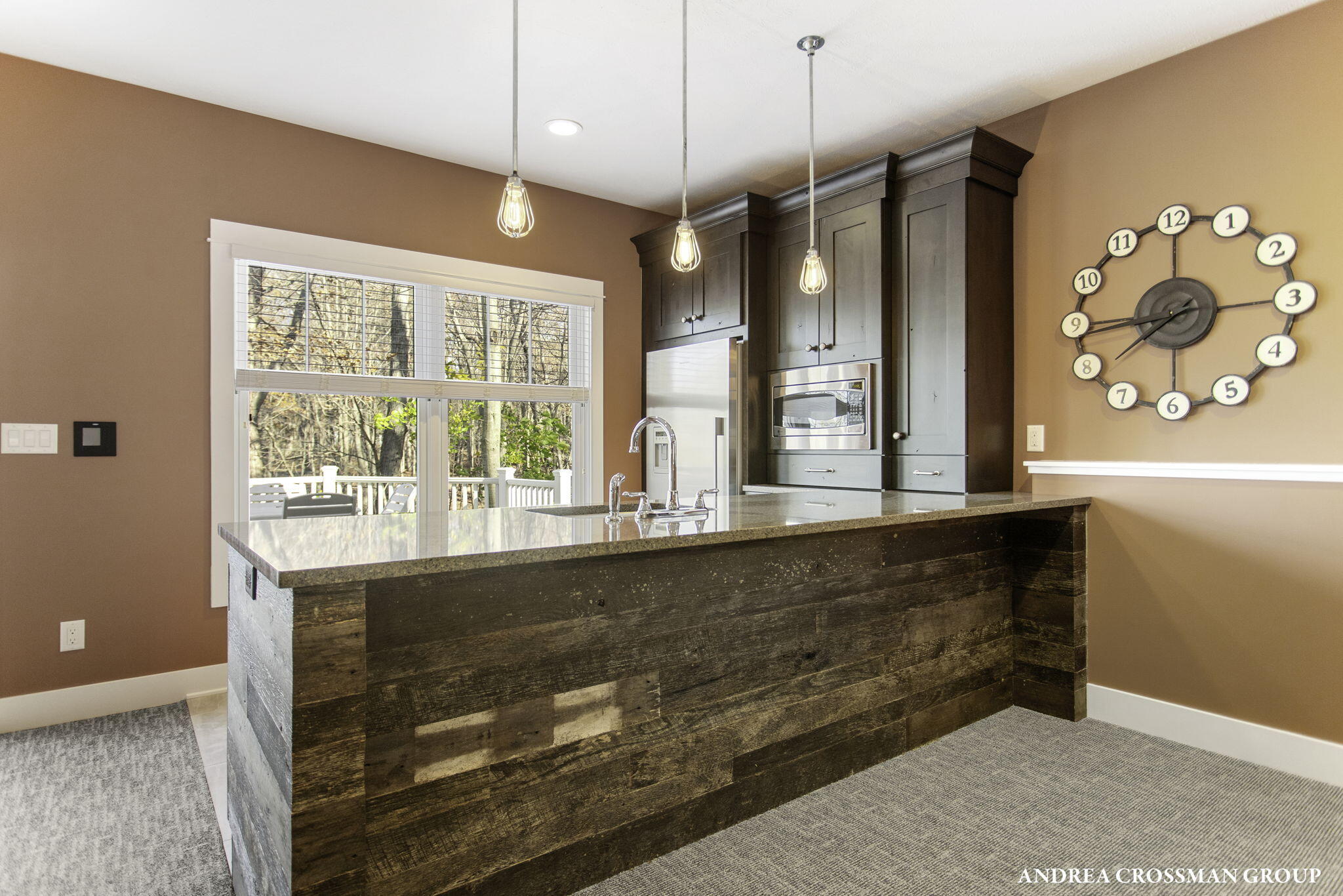 2297 Lakeshore Drive