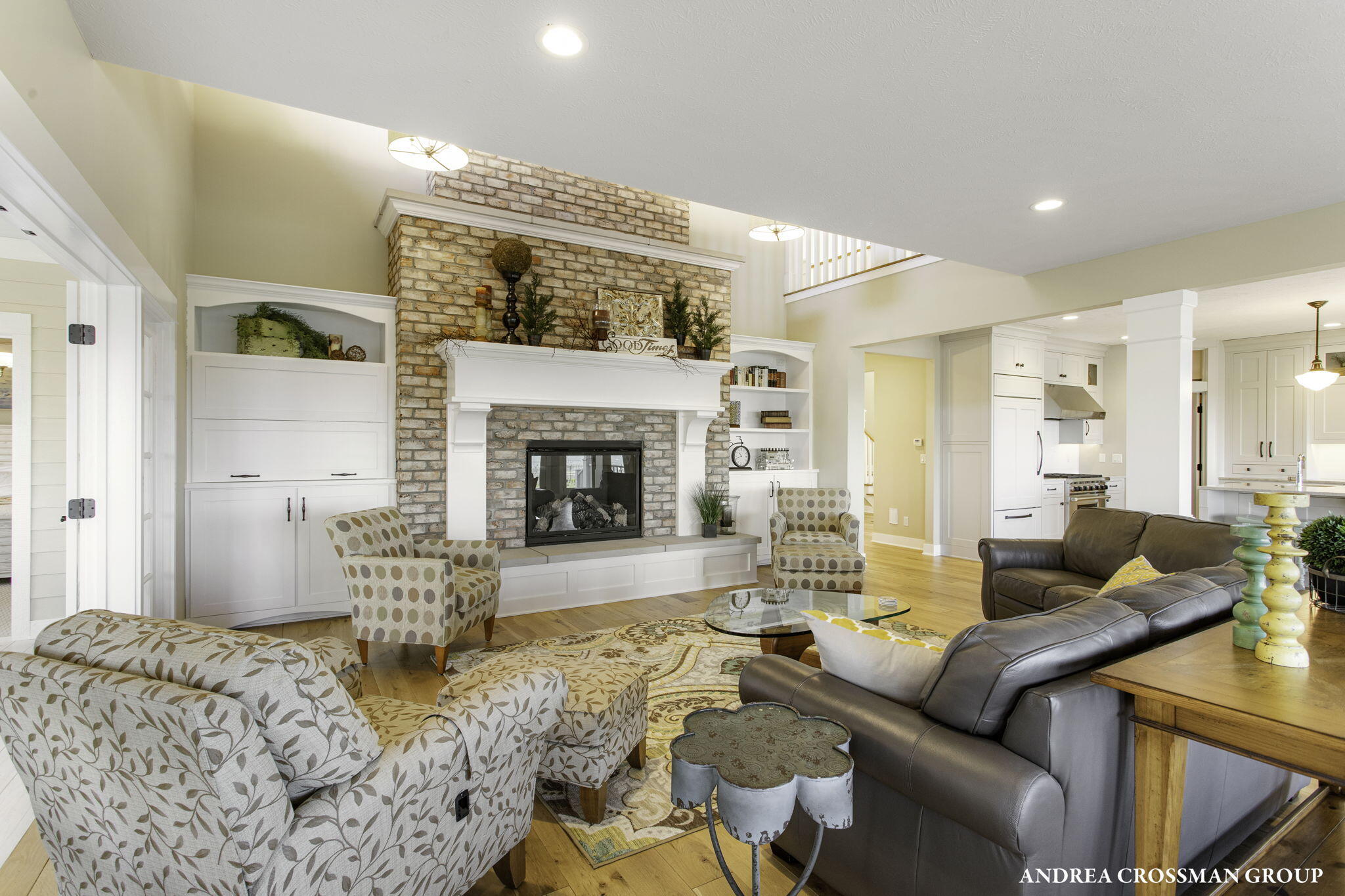 2297 Lakeshore Drive