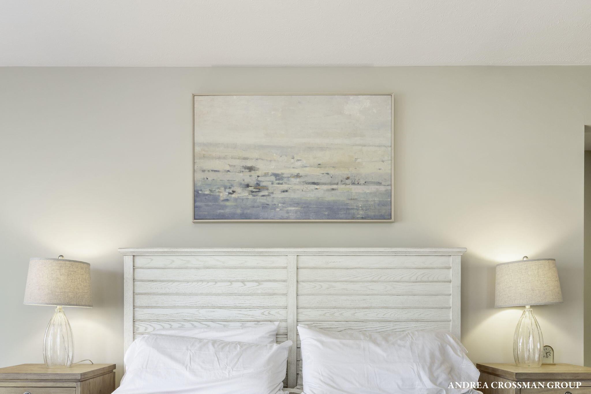 2297 Lakeshore Drive