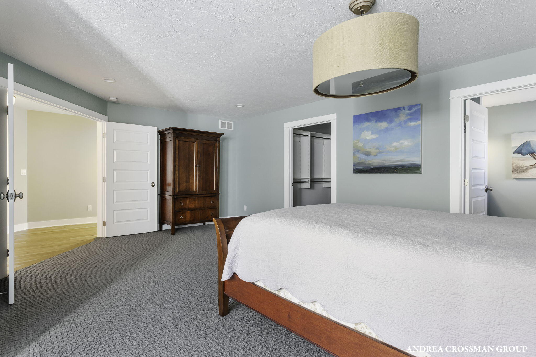 2297 Lakeshore Drive