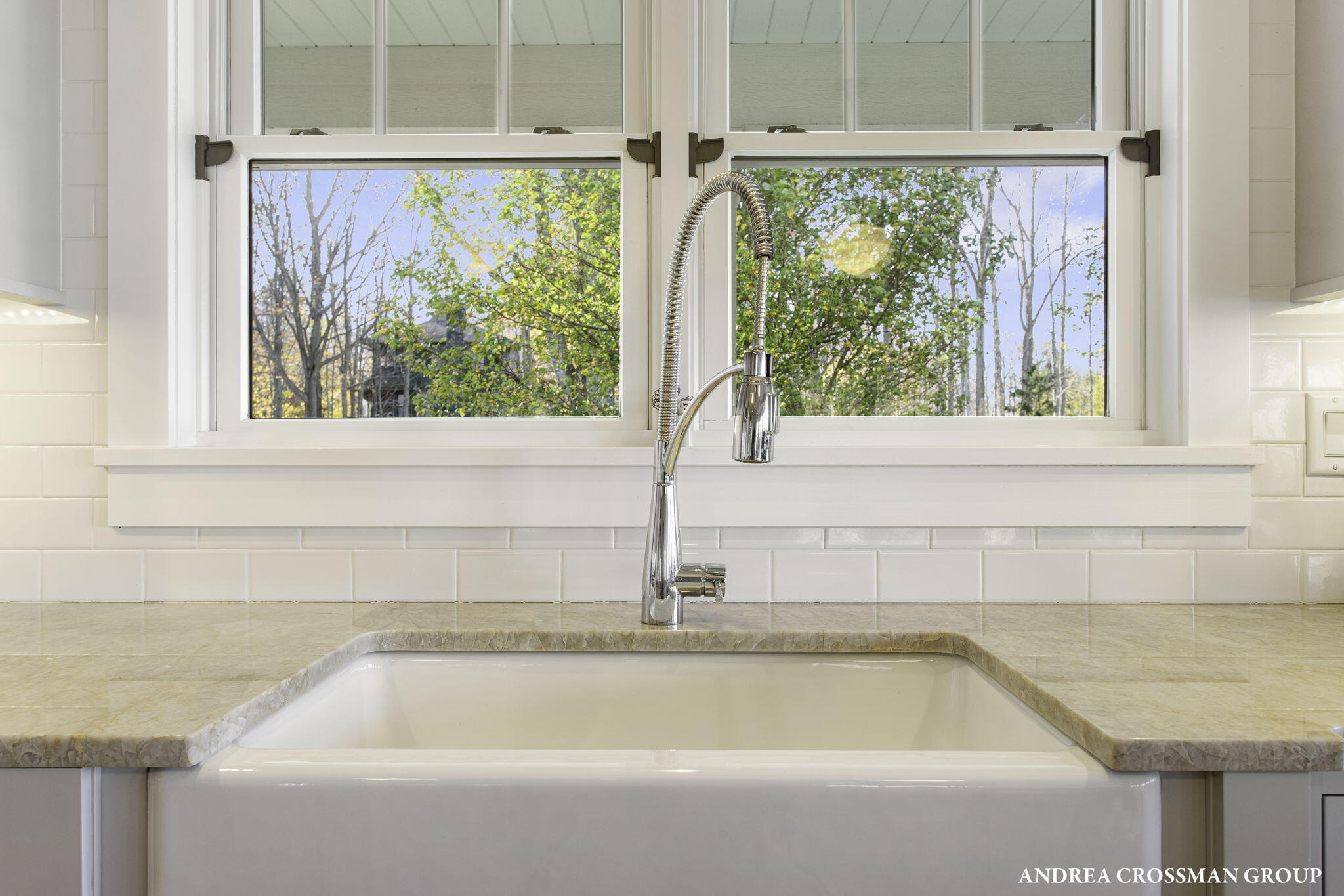 2297 Lakeshore Drive