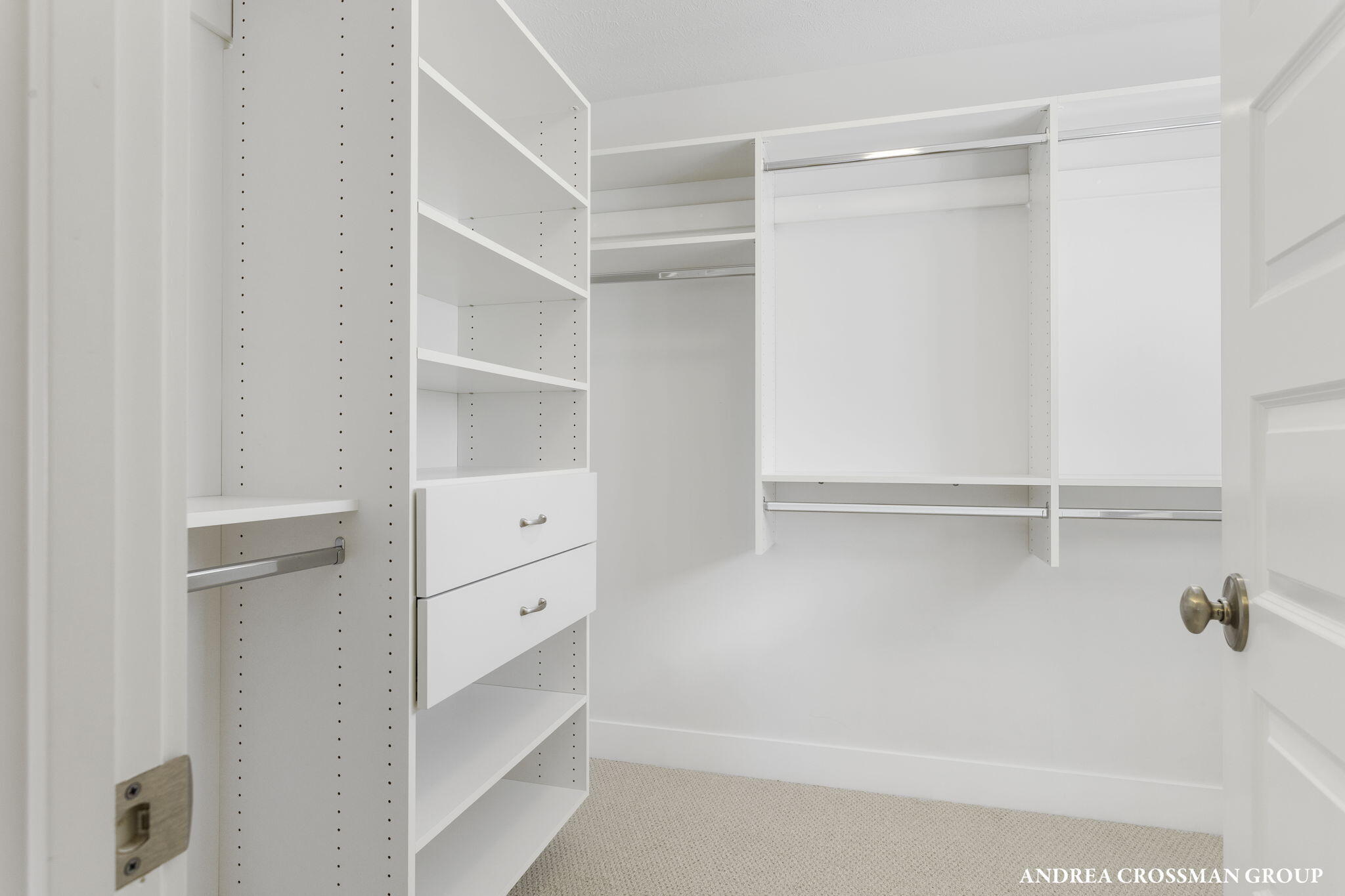 2297 Lakeshore Drive