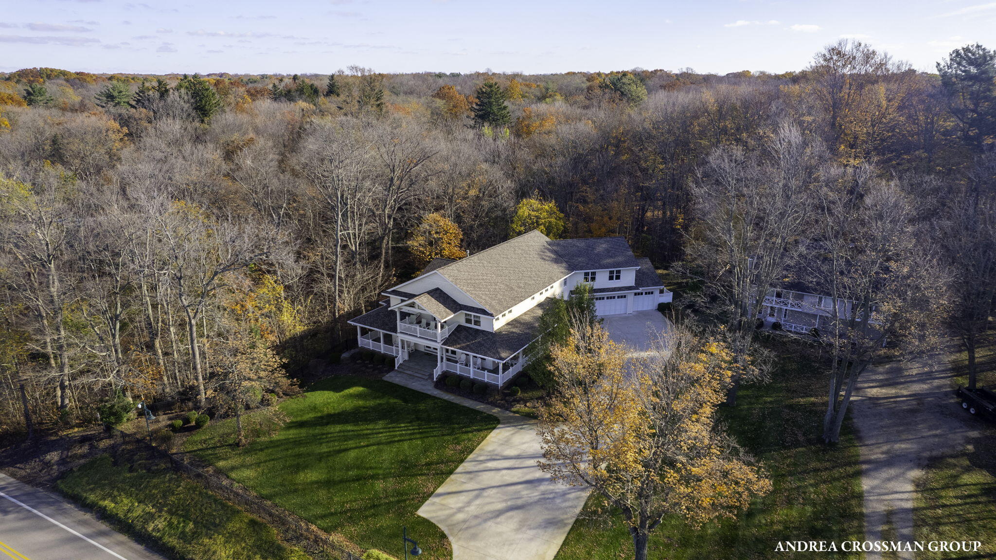 2297 Lakeshore Drive