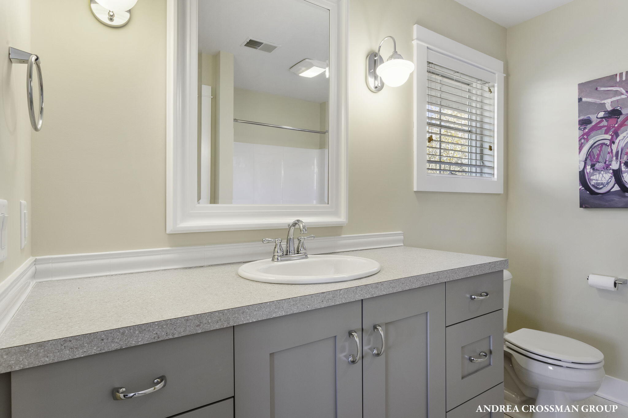 2297 Lakeshore Drive