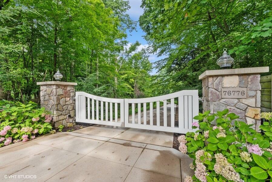 76776 Thornhouse Court