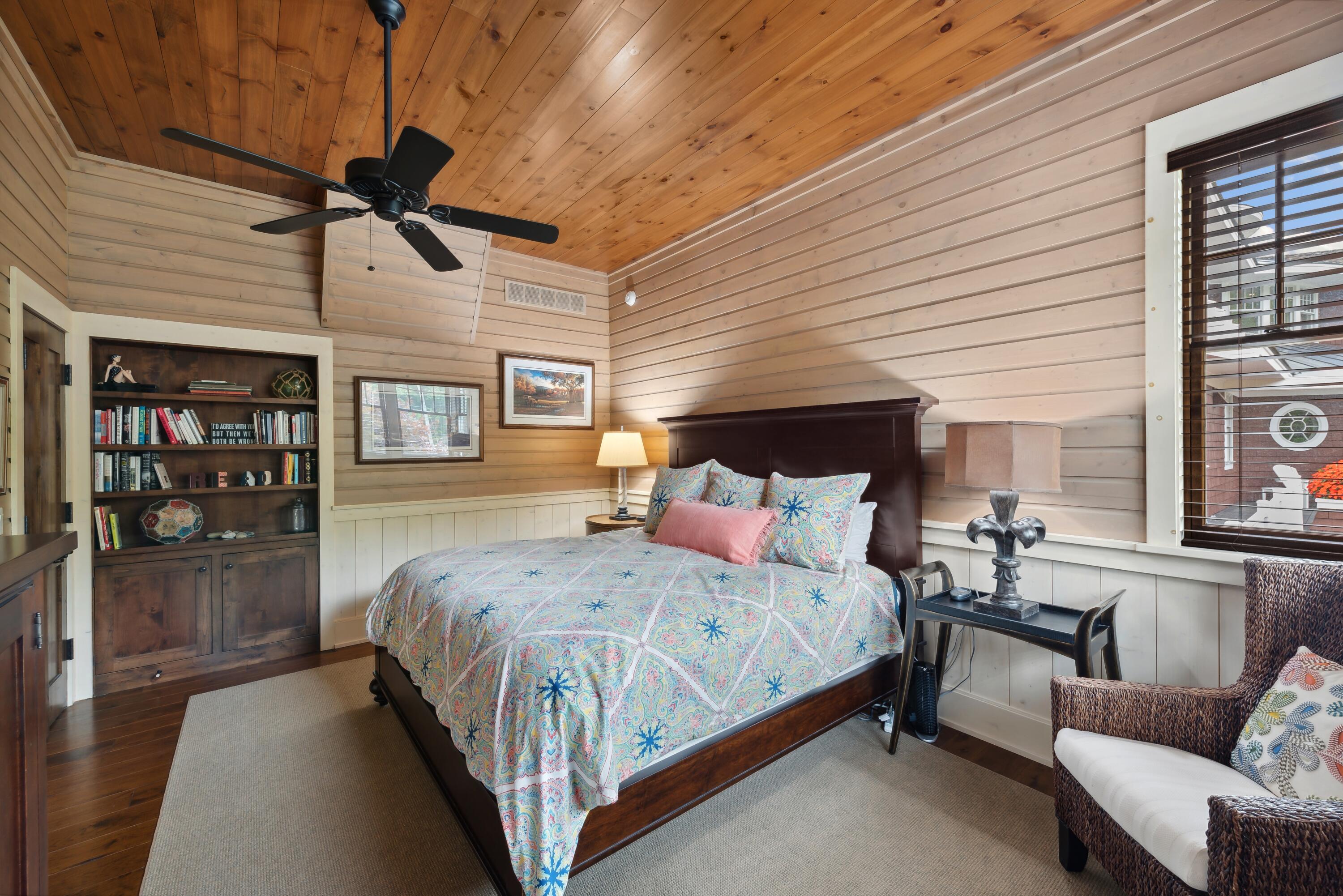 76776 Thornhouse Court