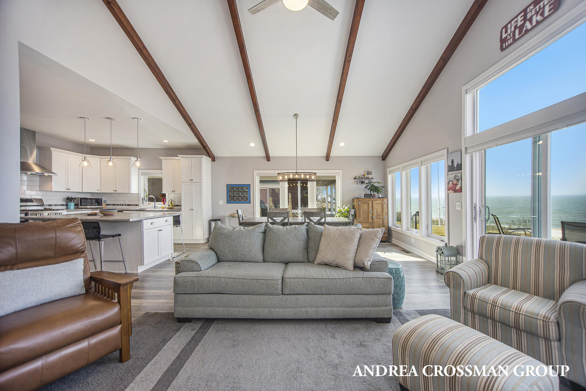 5907 Lakeshore Drive