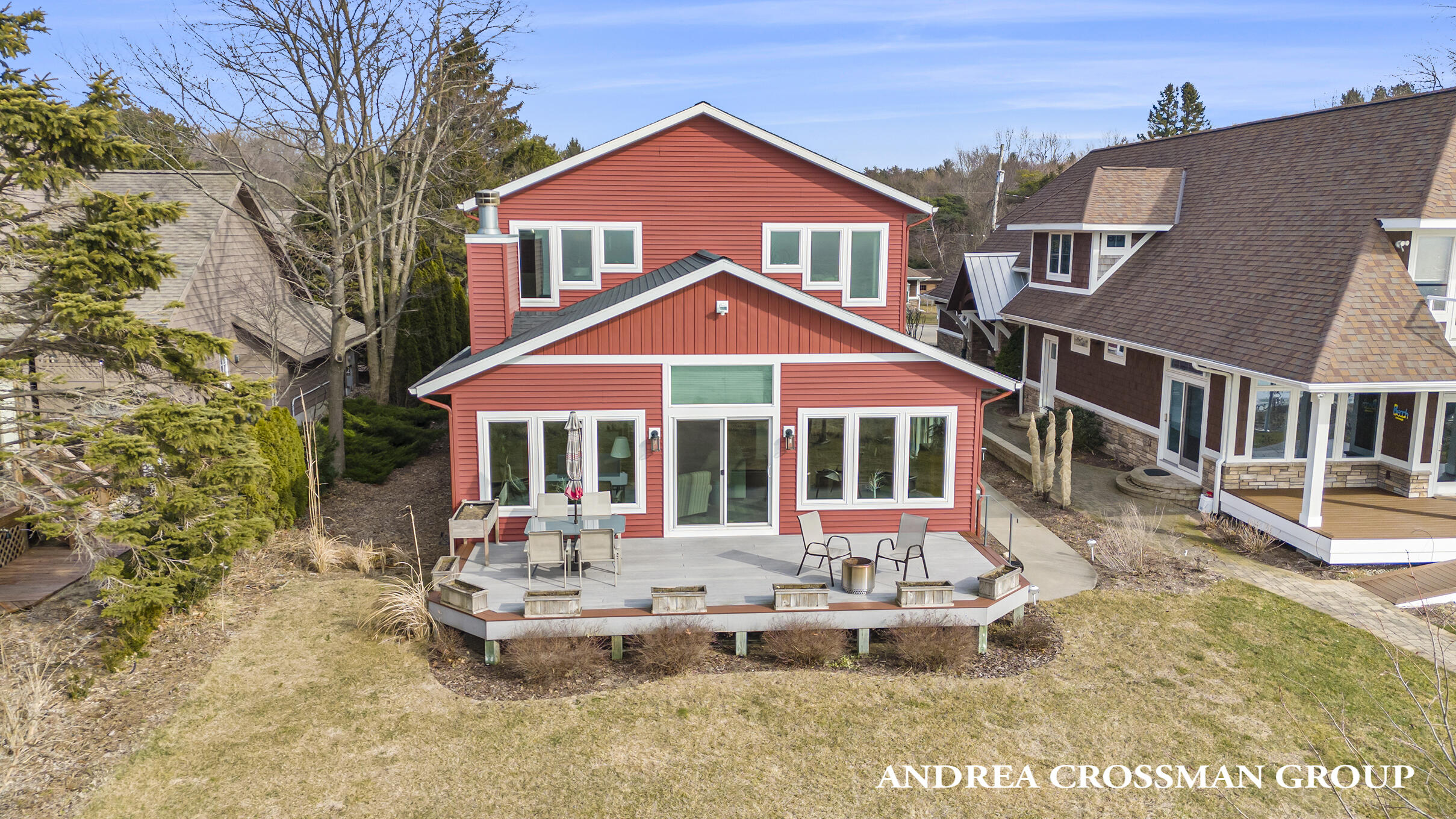 5907 Lakeshore Drive