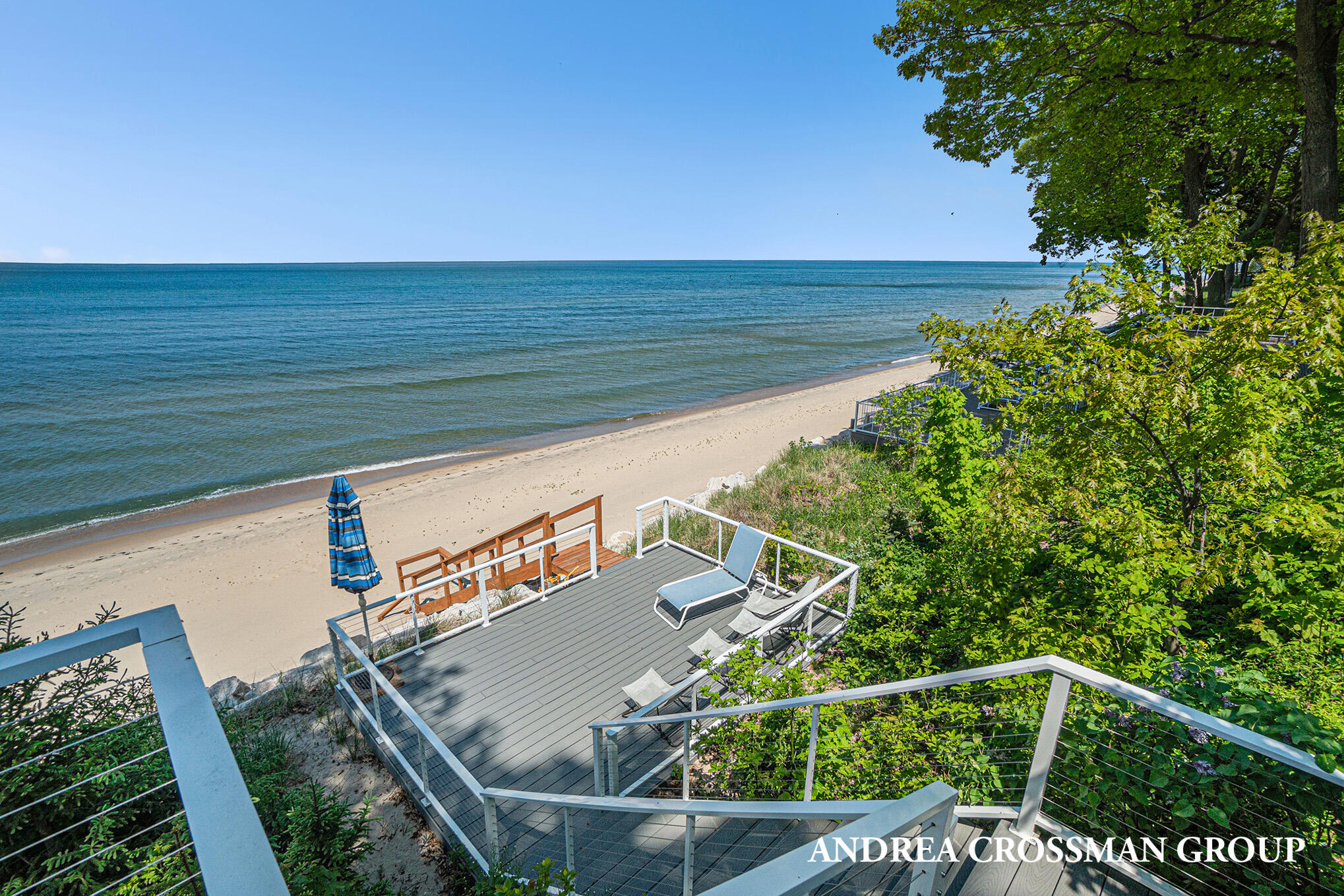 3053 N Lakeshore Drive