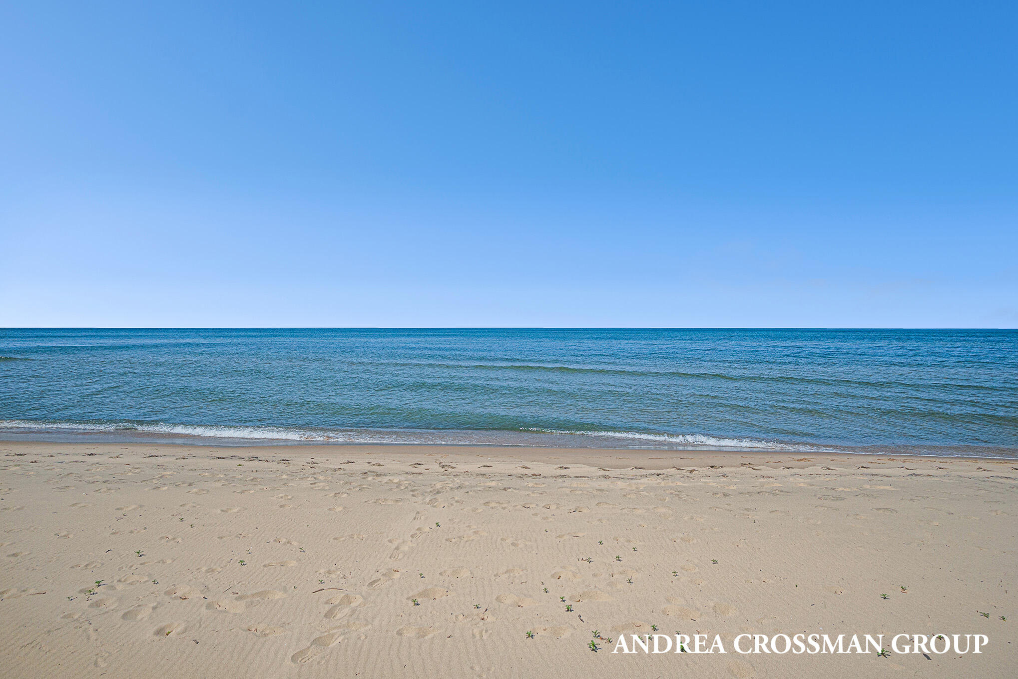 3053 N Lakeshore Drive