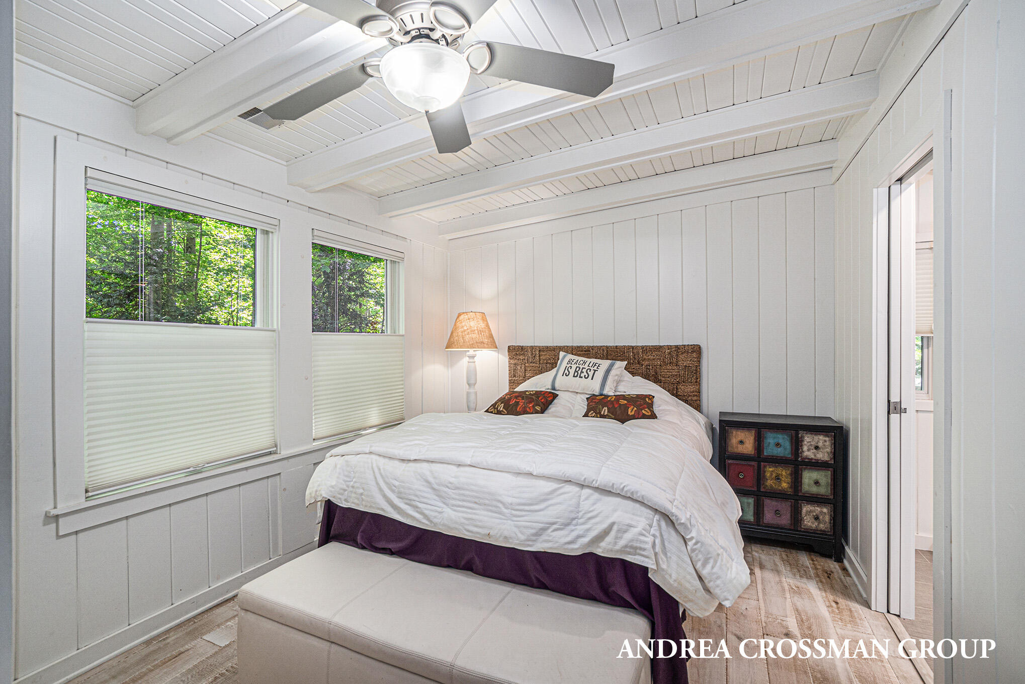 3053 N Lakeshore Drive