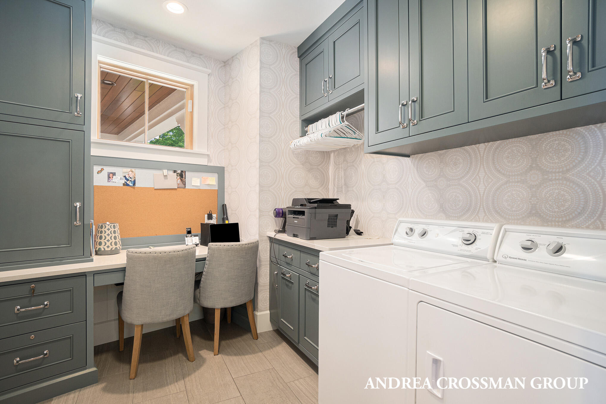 3053 N Lakeshore Drive