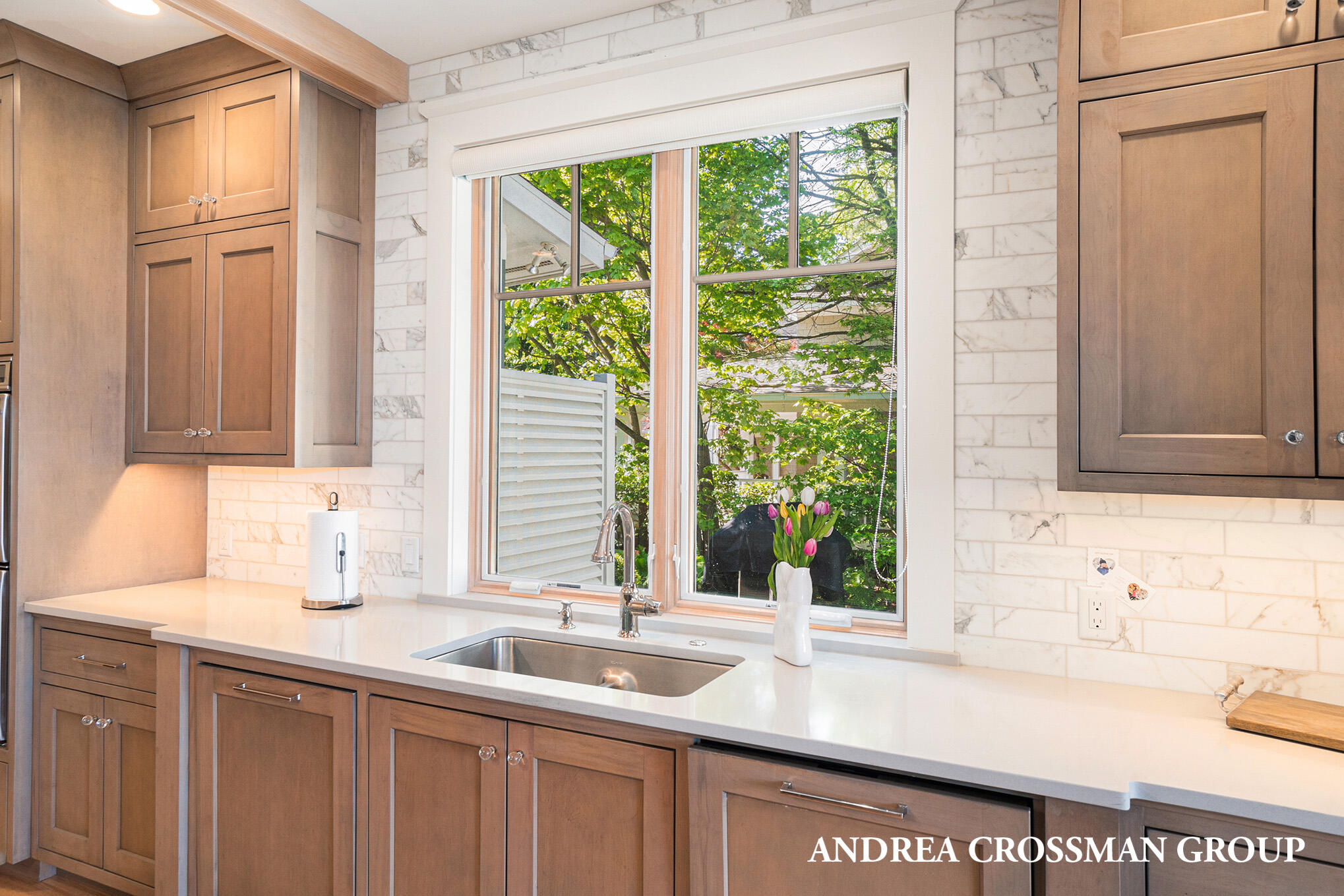 3053 N Lakeshore Drive