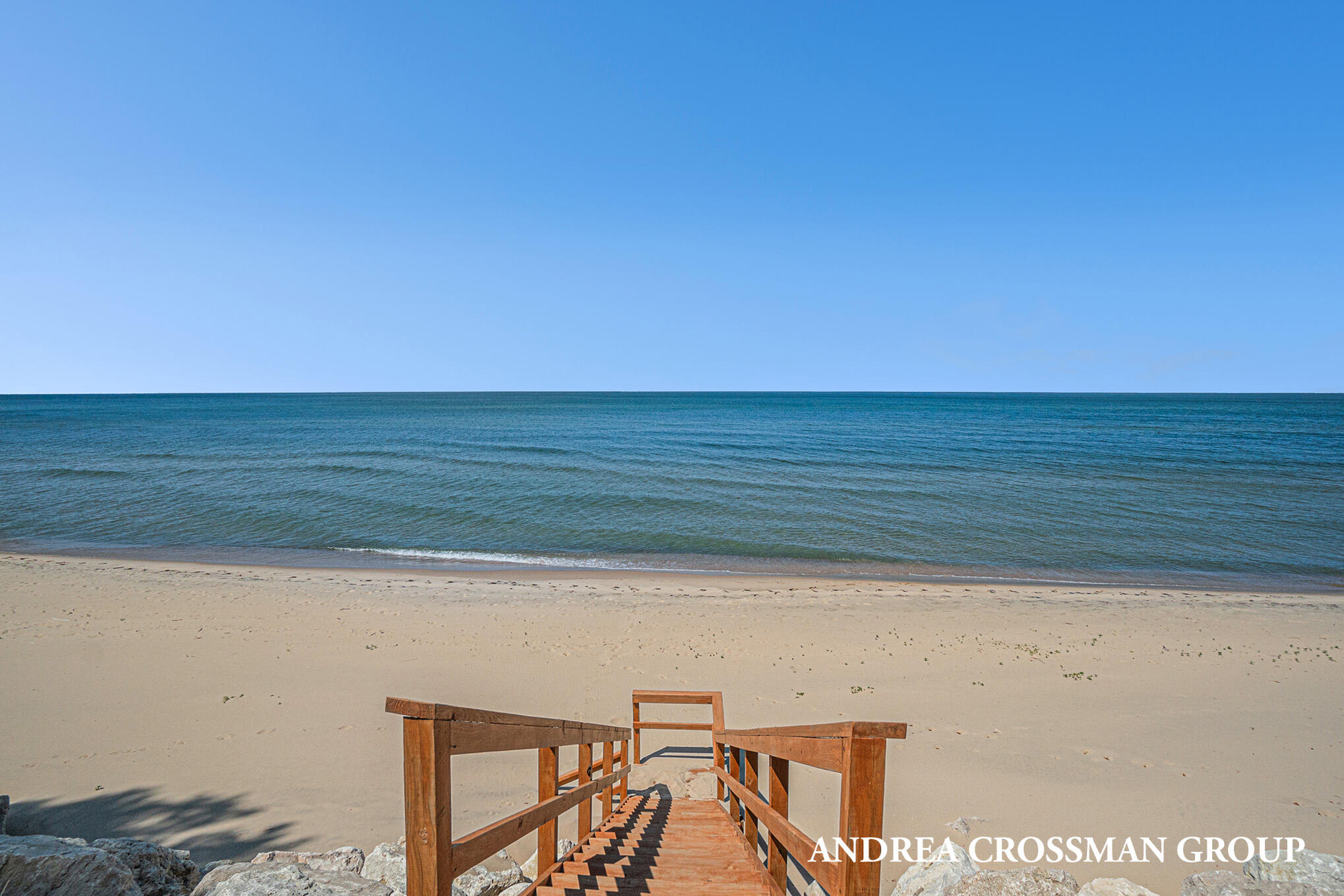 3053 N Lakeshore Drive