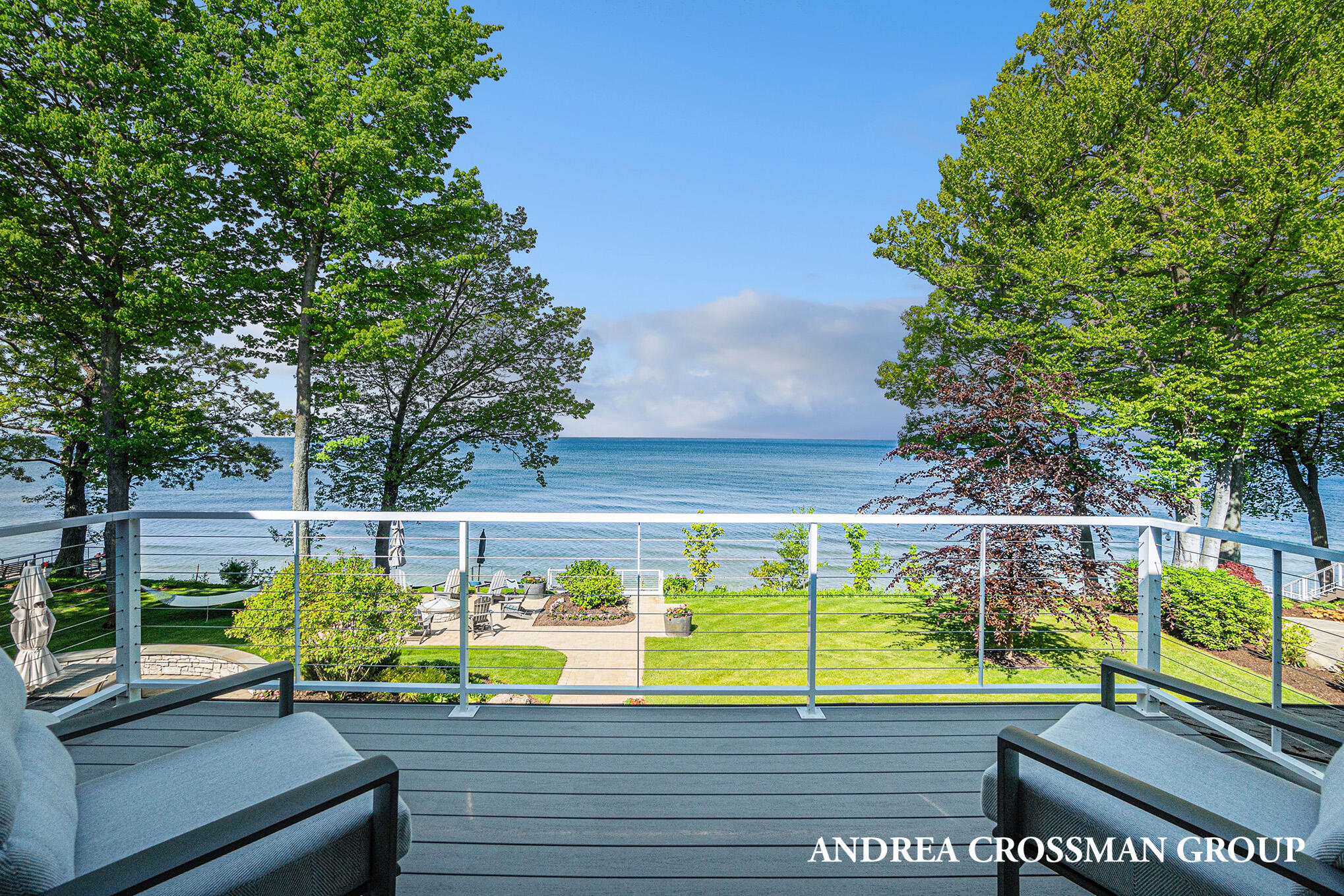 3053 N Lakeshore Drive