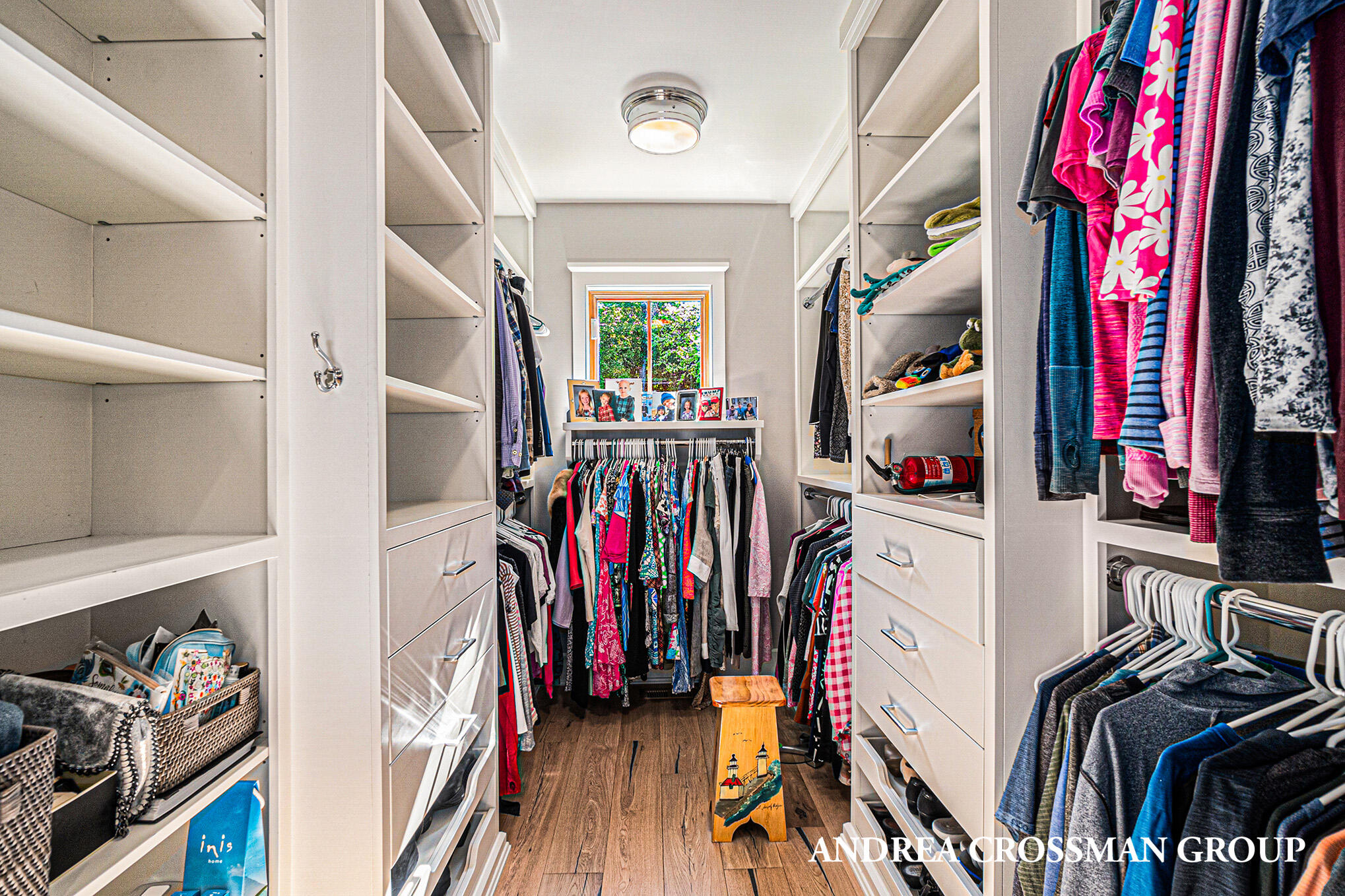 3053 N Lakeshore Drive