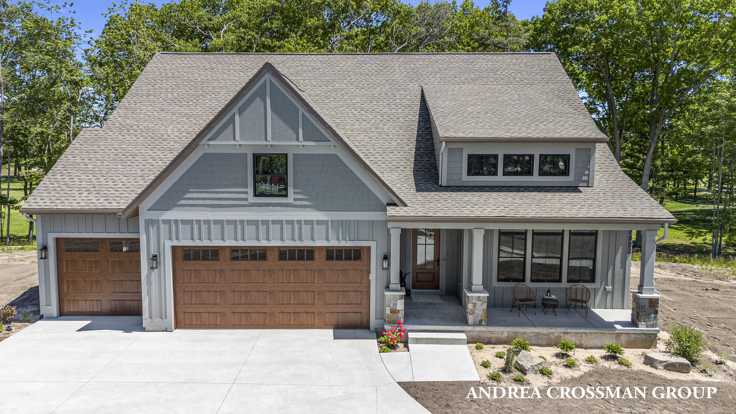 2924 Duneside Circle