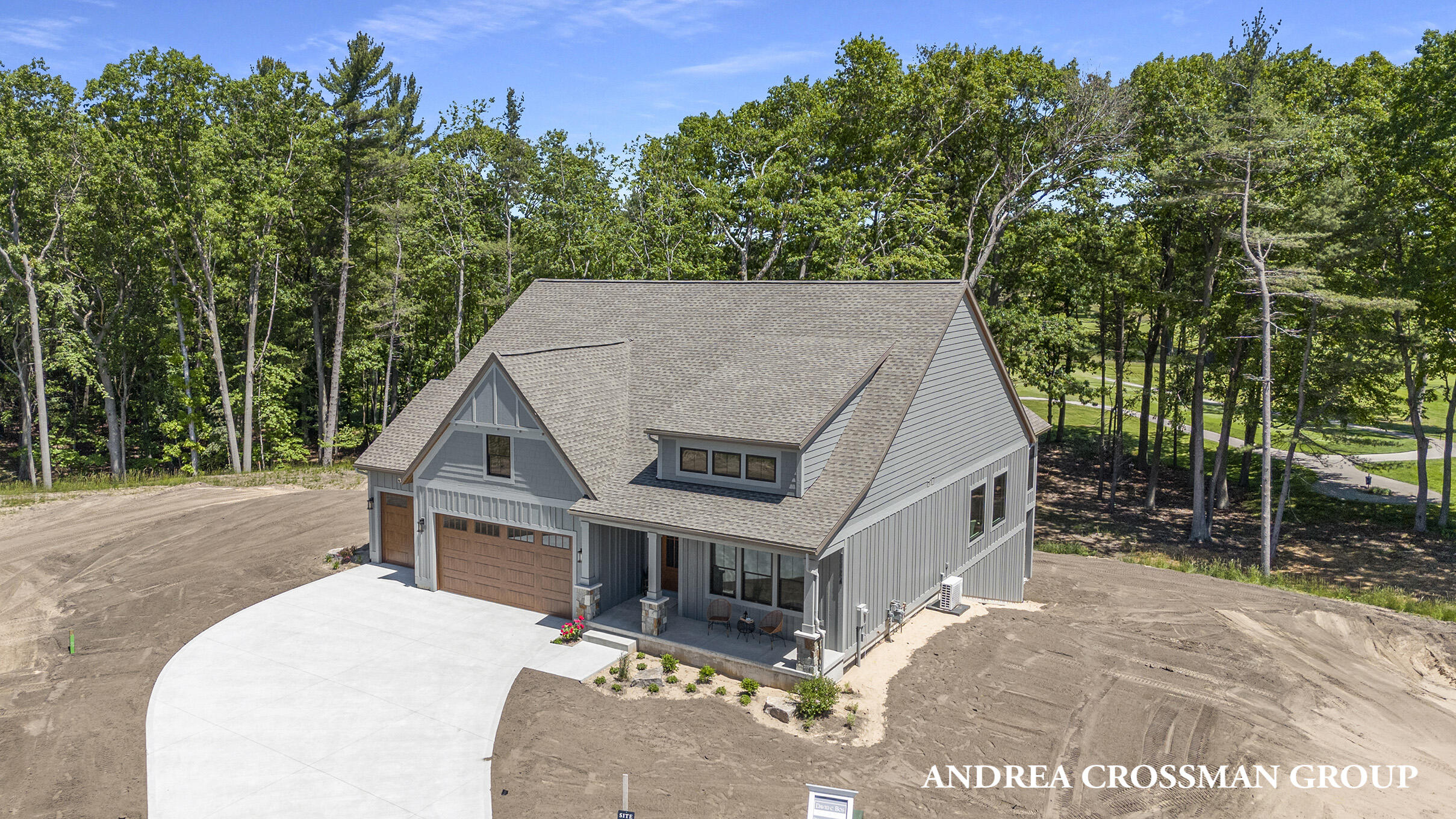 2924 Duneside Circle