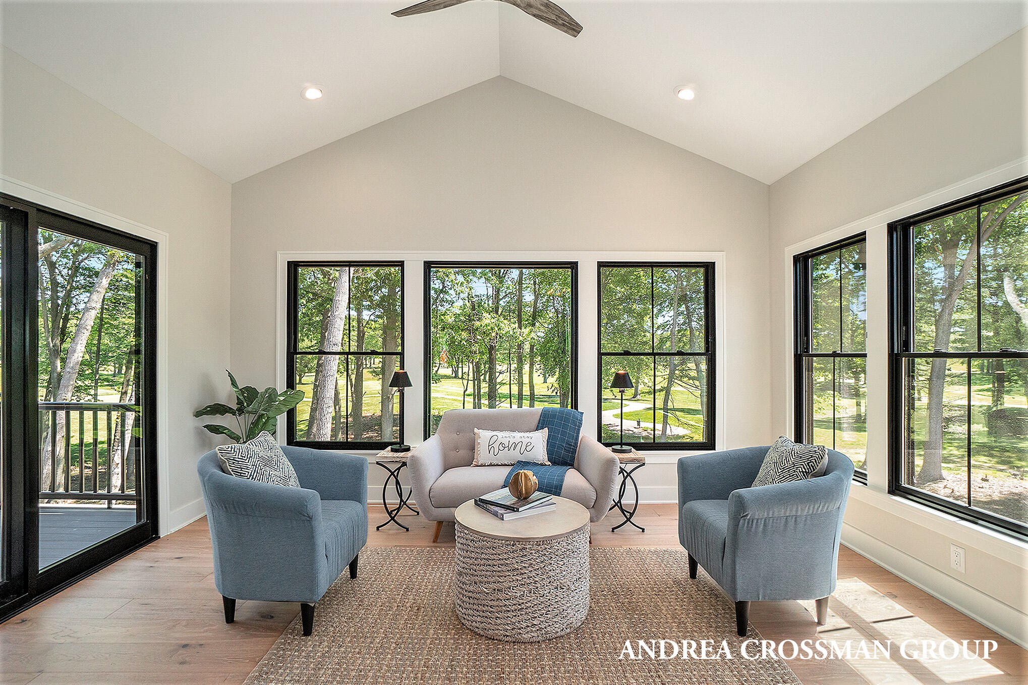 2924 Duneside Circle