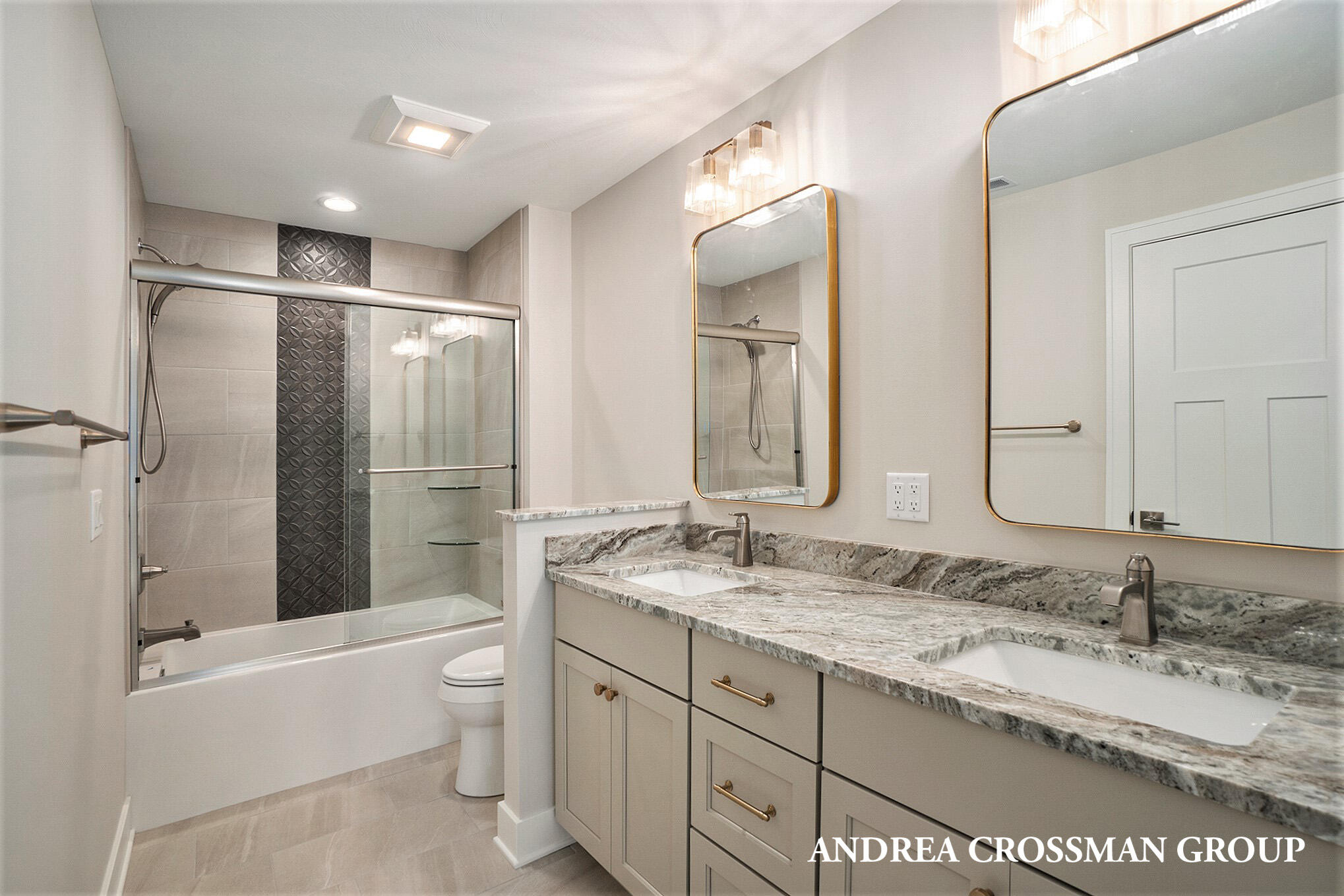 2924 Duneside Circle