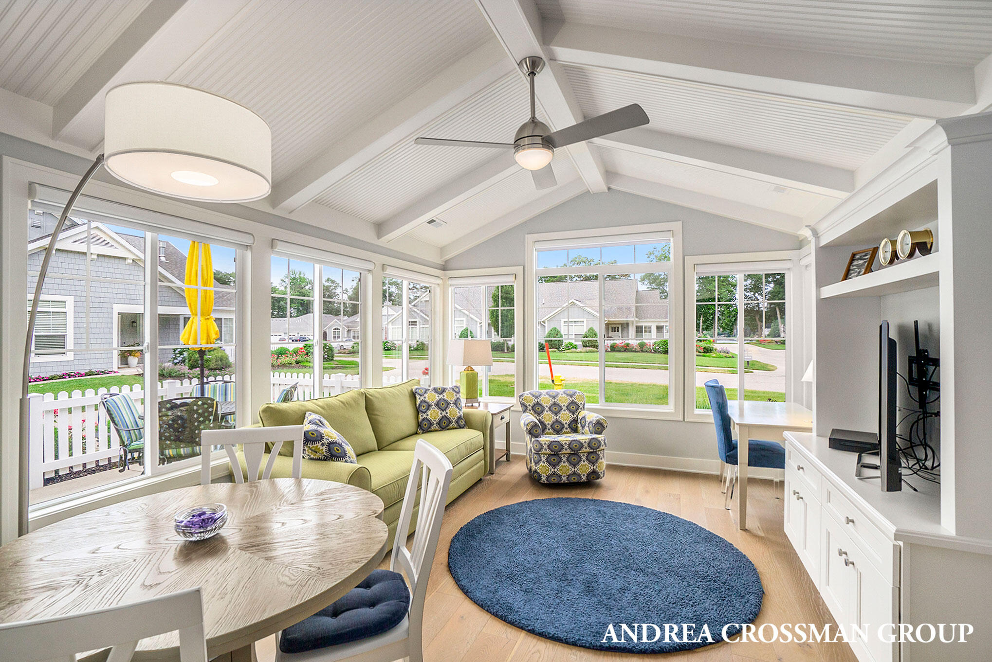 207 Janes View Drive