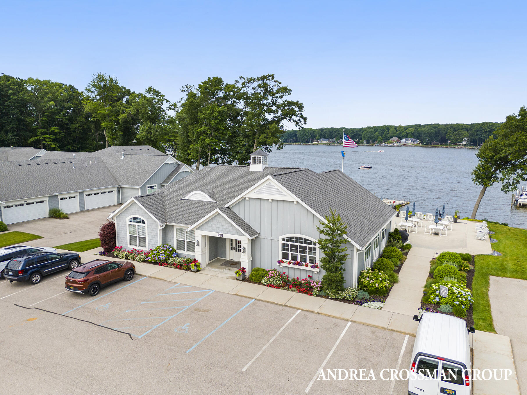 207 Janes View Drive