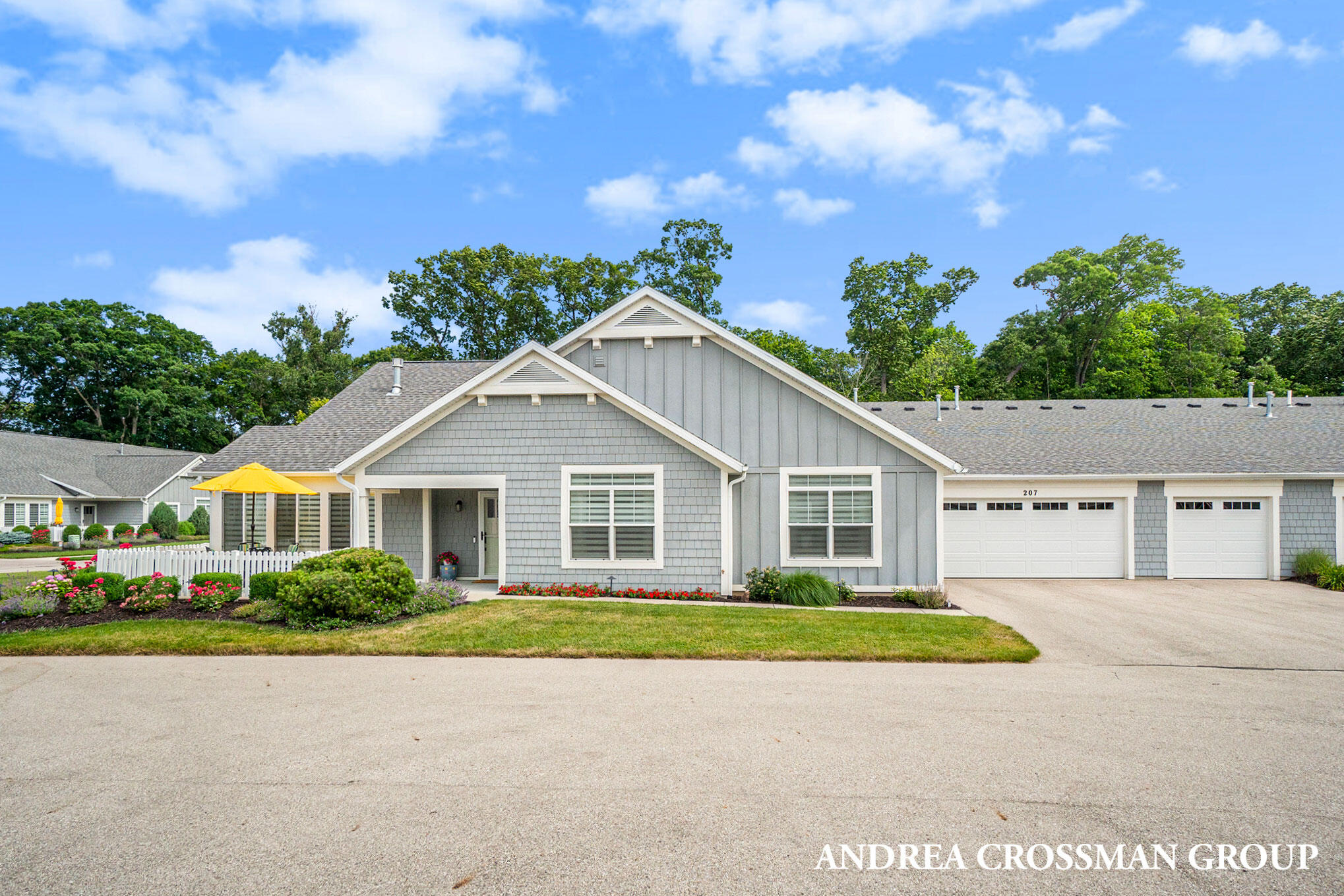 207 Janes View Drive