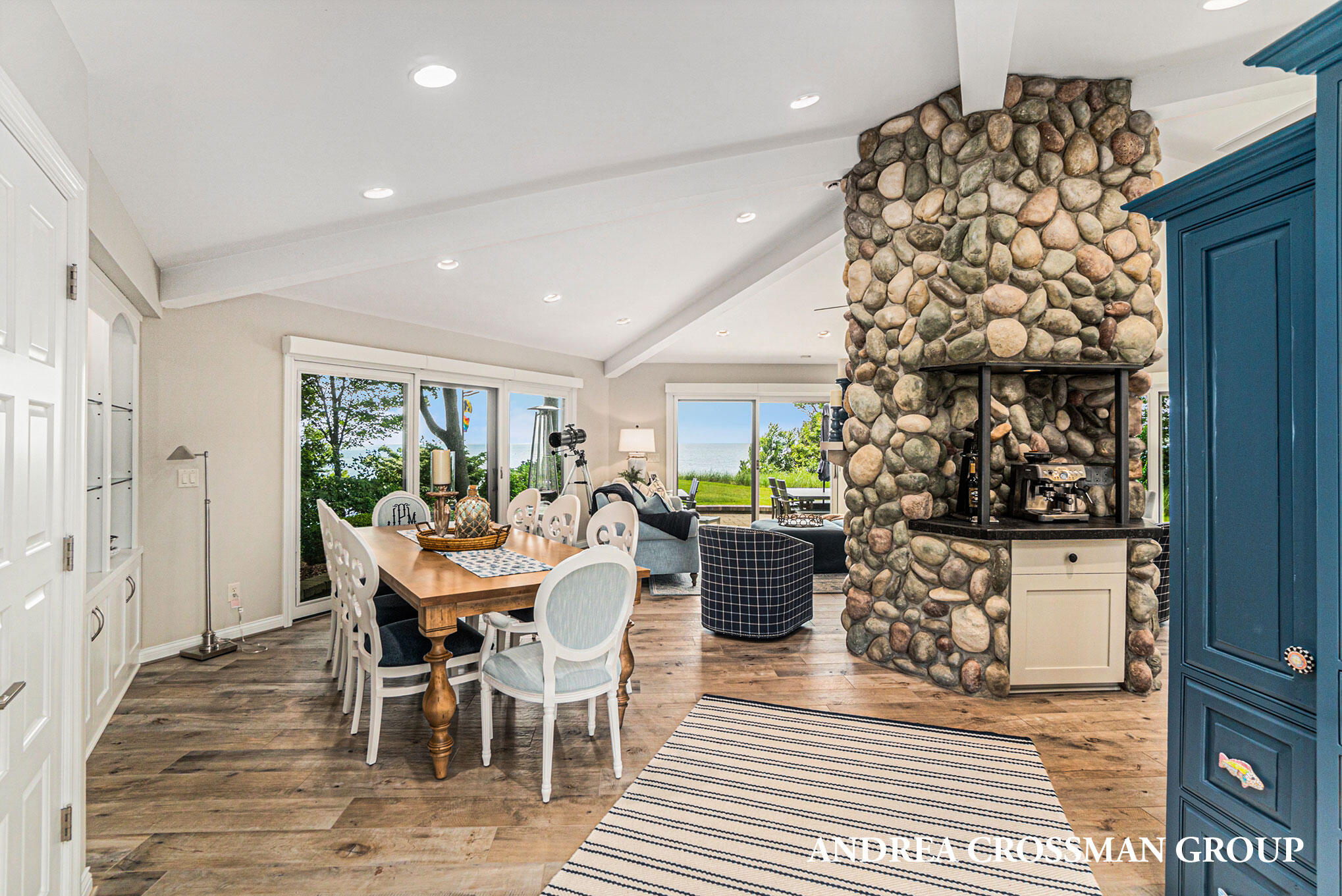 260 Sunset Bluff Court