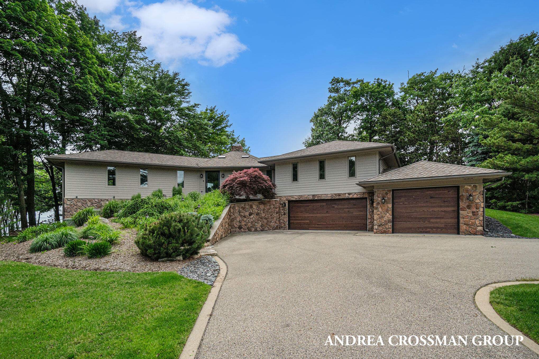 260 Sunset Bluff Court