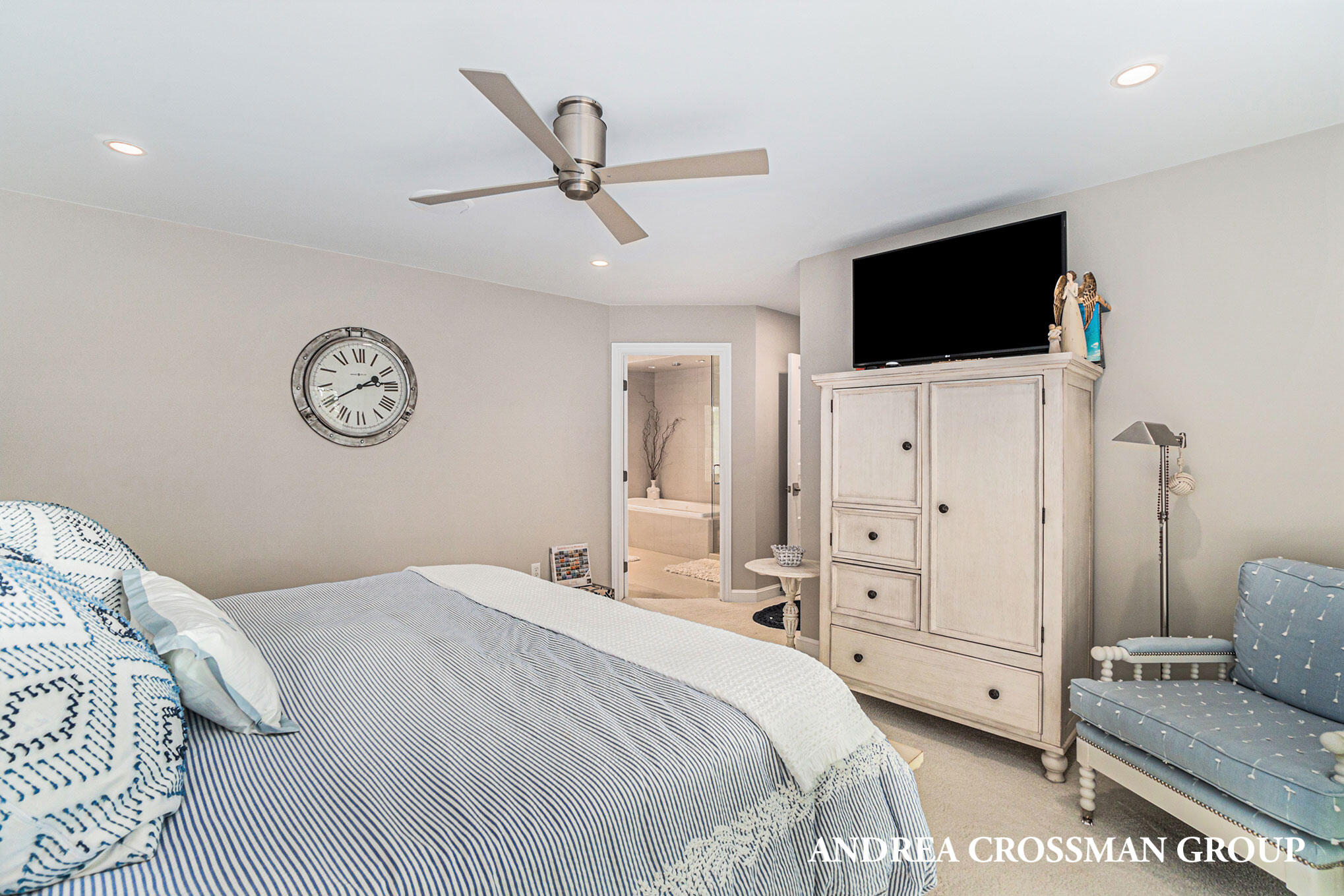 260 Sunset Bluff Court