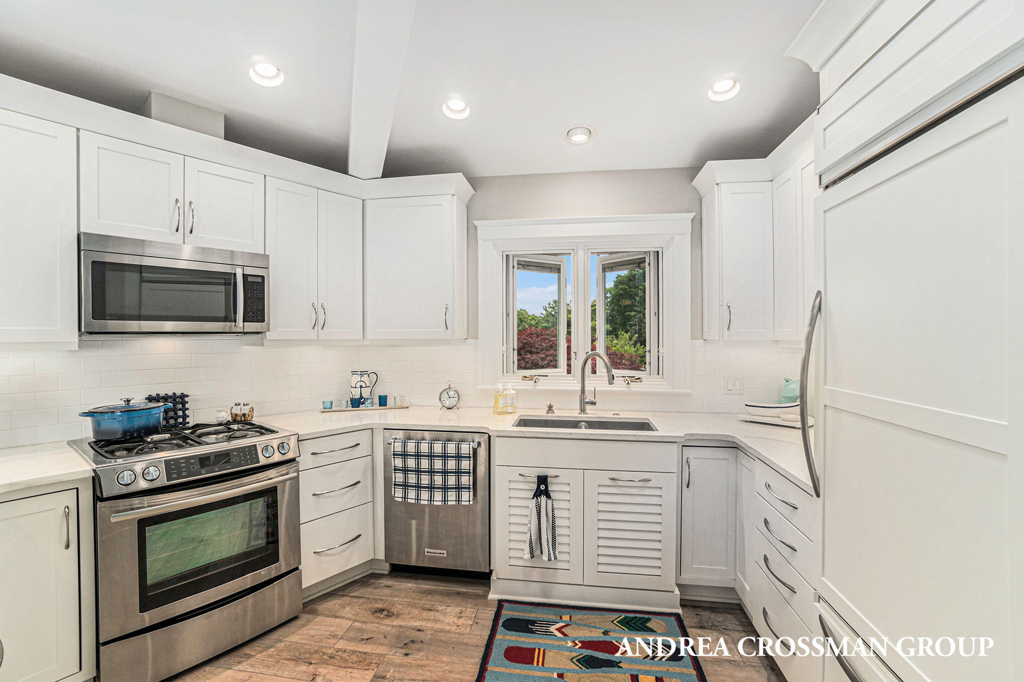 260 Sunset Bluff Court