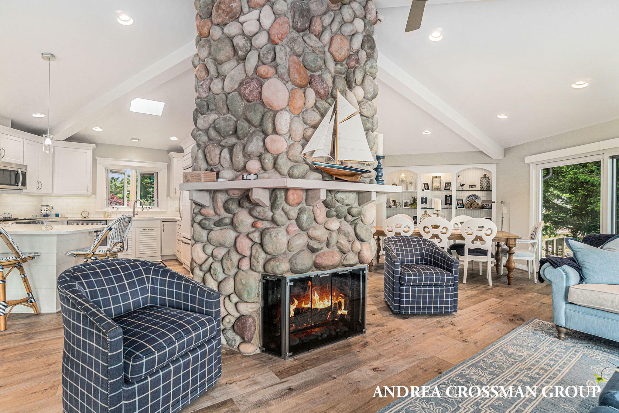 260 Sunset Bluff Court