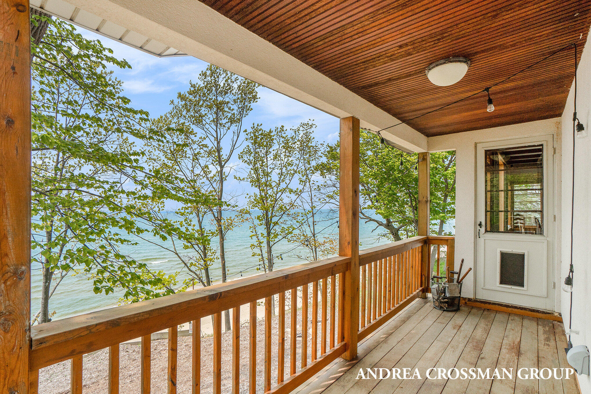 5795 Lakeshore Drive