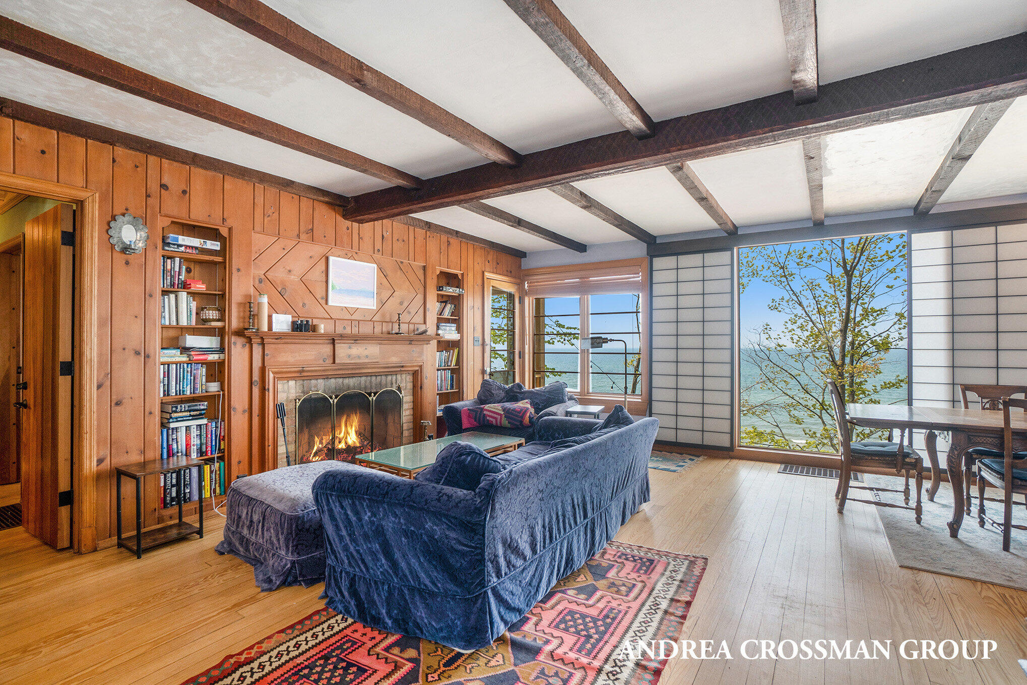 5795 Lakeshore Drive