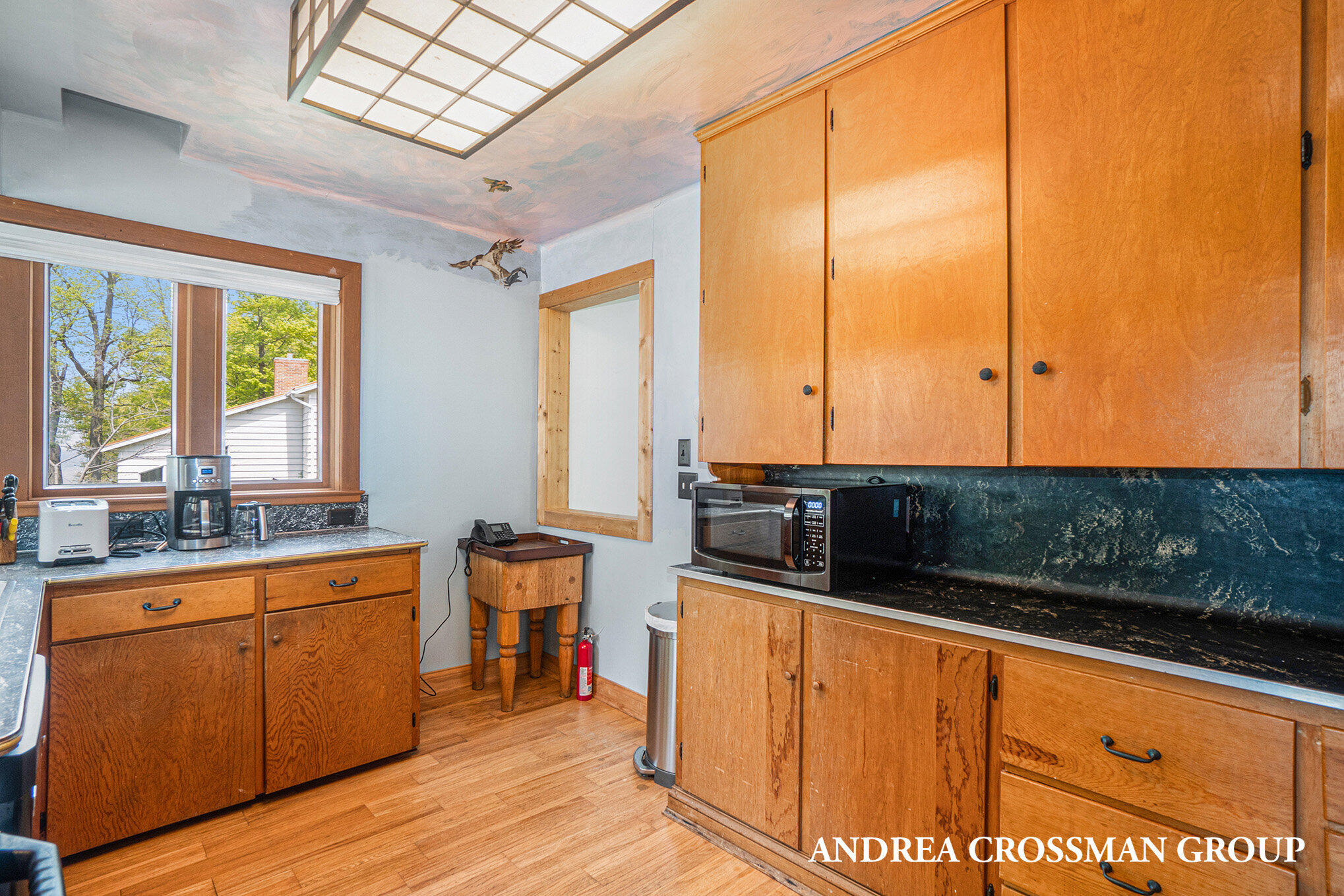 5795 Lakeshore Drive