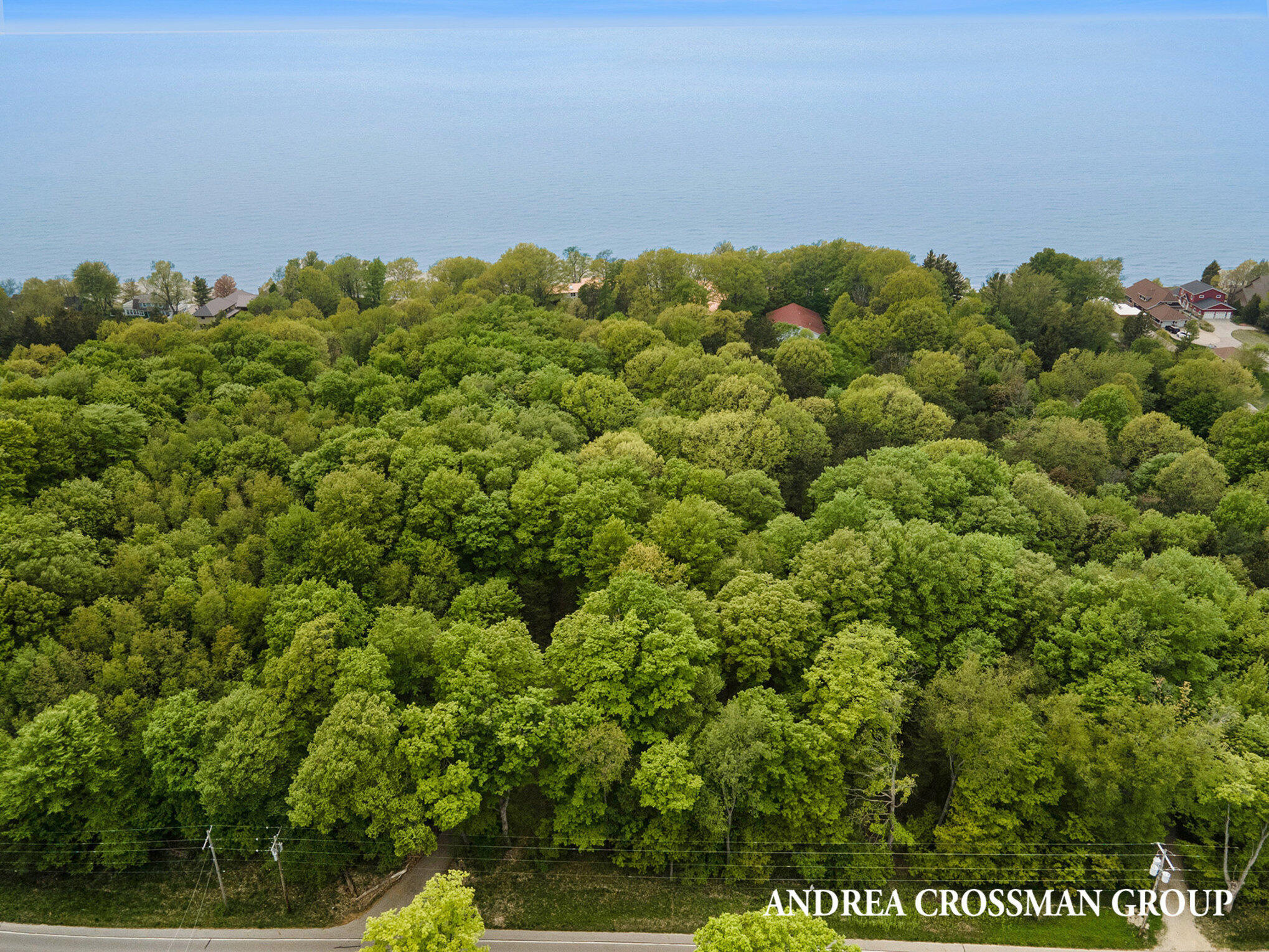 5841 Lakeshore Drive