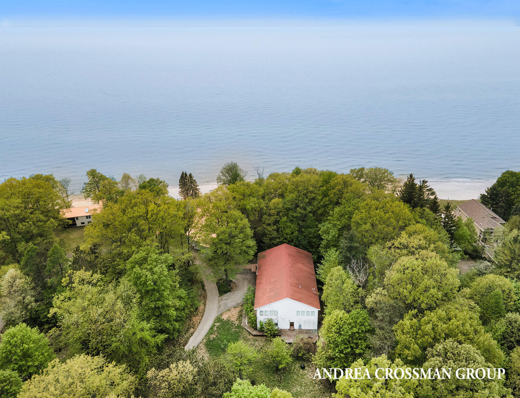 5841 Lakeshore Drive